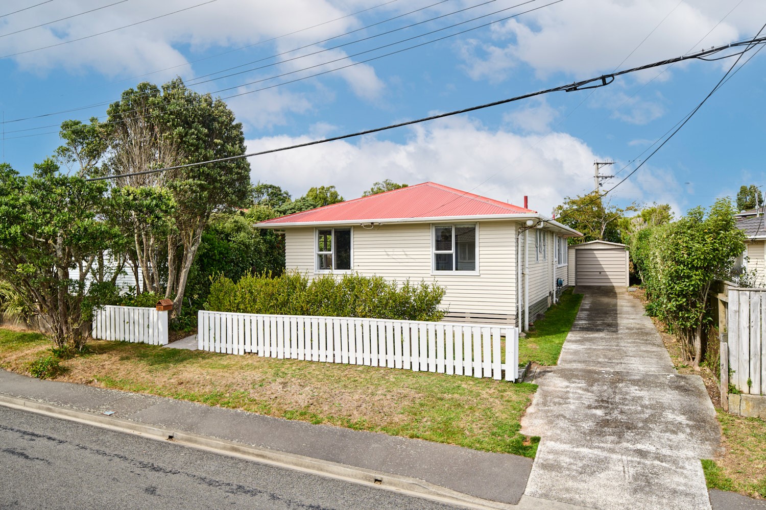 4 Kenmore Street, Newlands, Wellington City