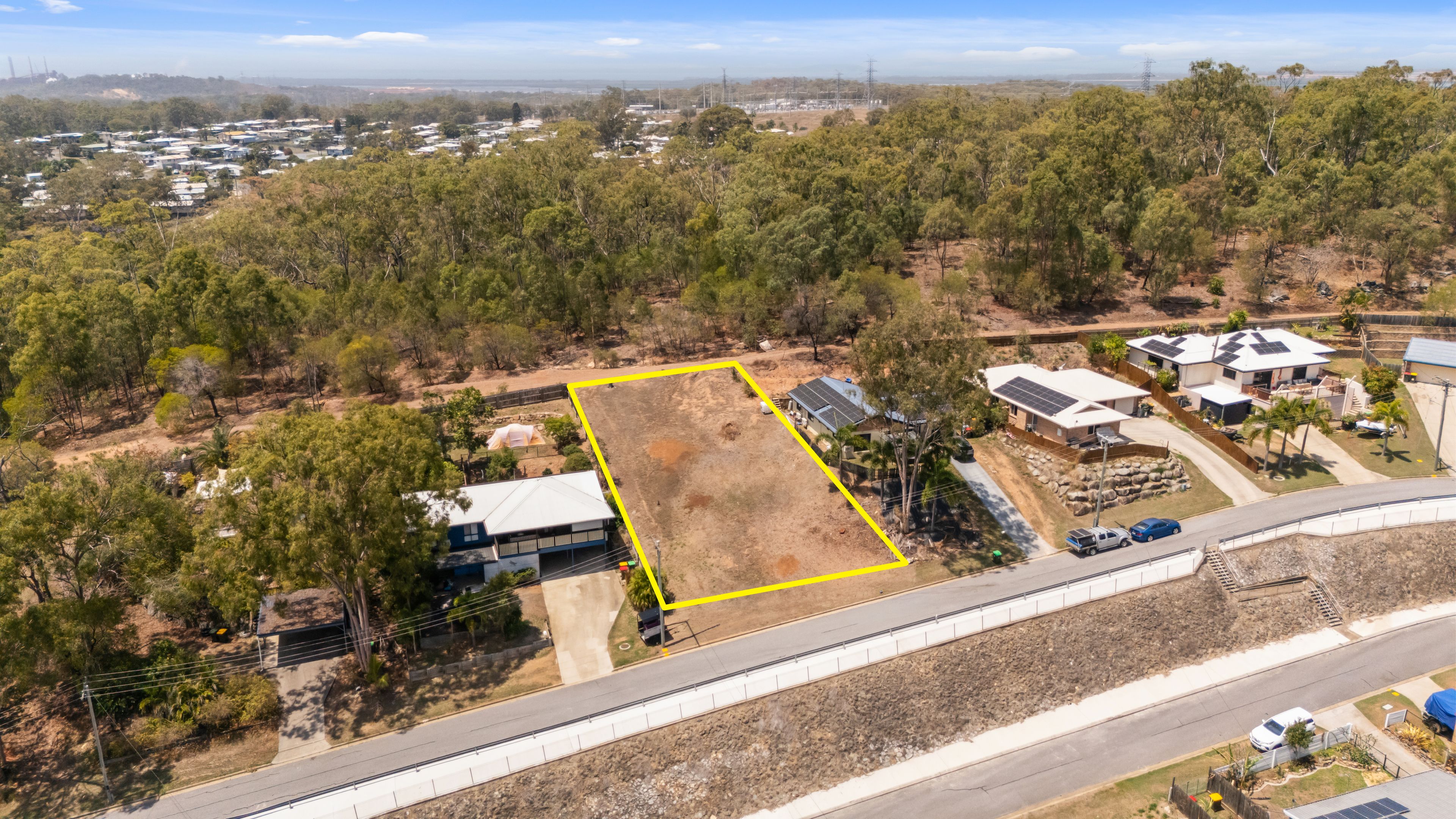 21 Flounder Crescent, Toolooa, QLD 4680