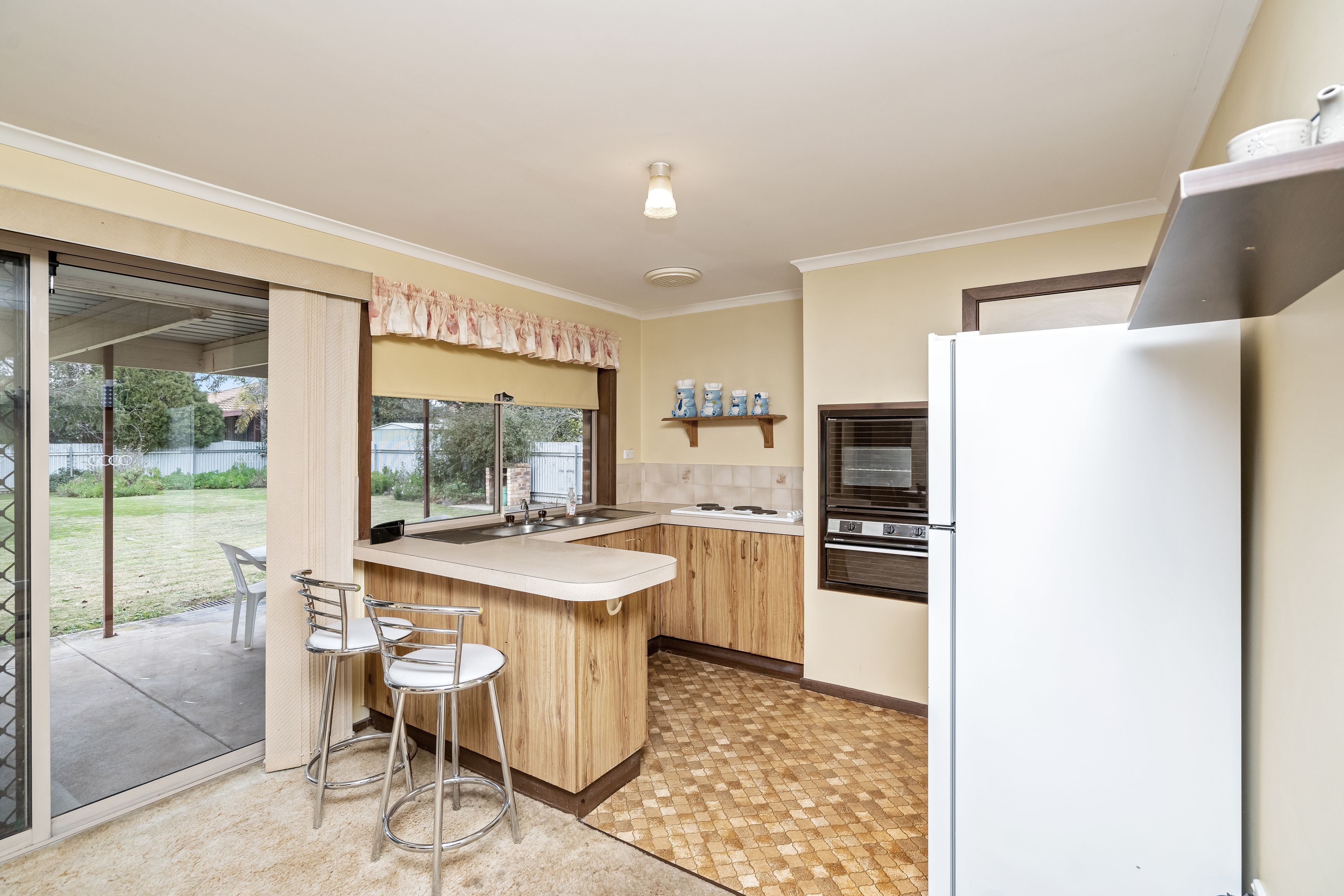 30 Incarnie Crescent, Wagga Wagga, NSW 2650