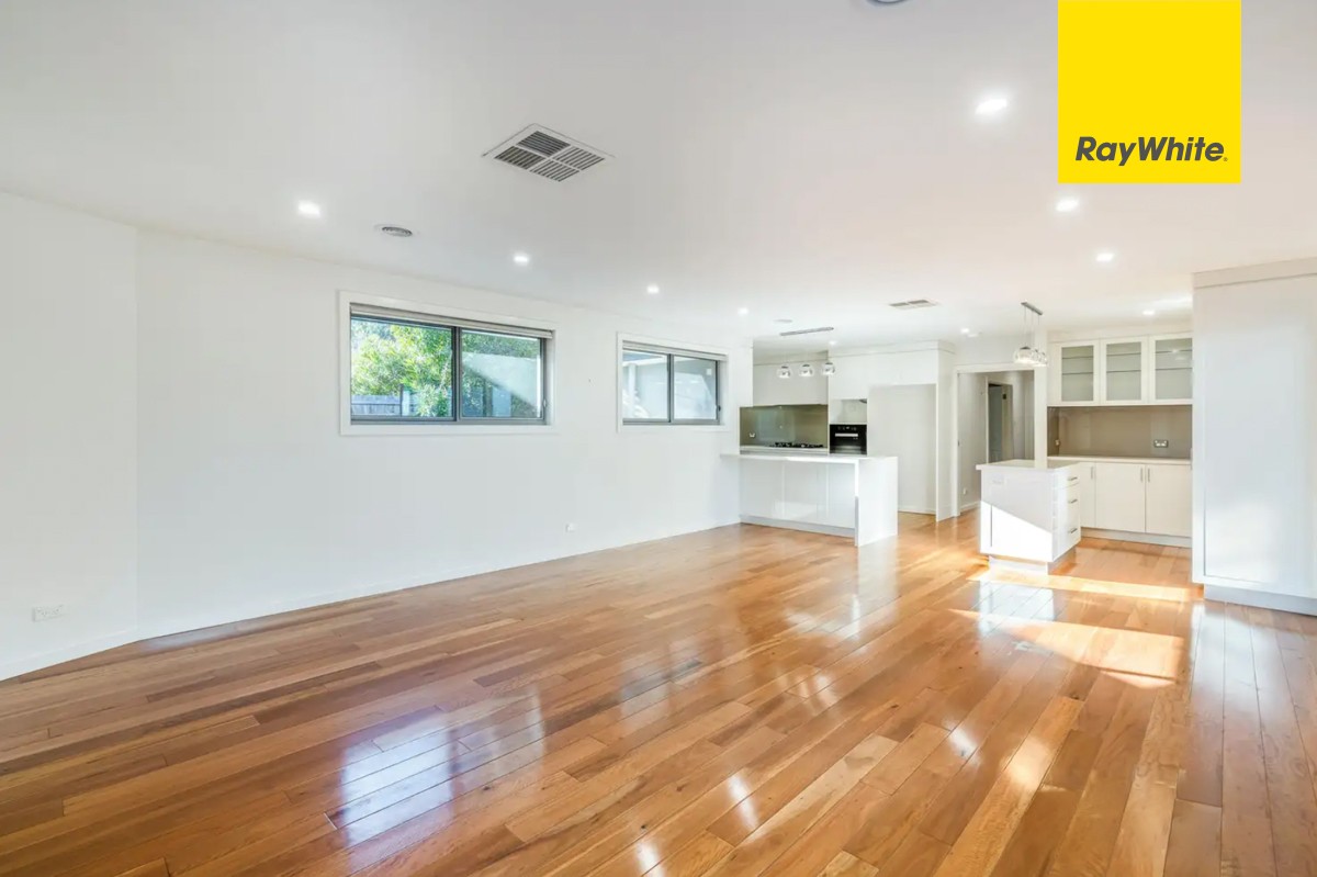 29 McNicoll Place, Hughes, ACT 2605