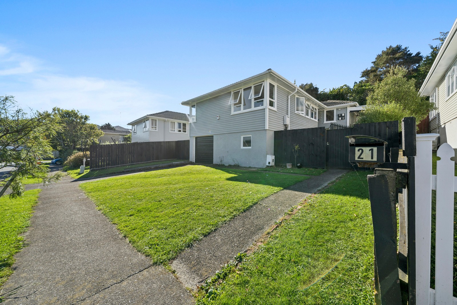 21 Pencarrow Crescent, Wainuiomata, Lower Hutt City