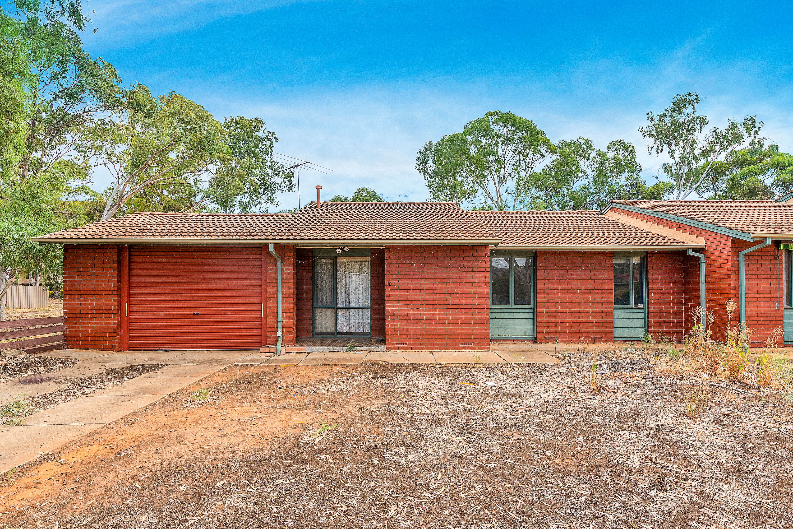 10 Woodcock Crescent, Para Hills West, SA 5096