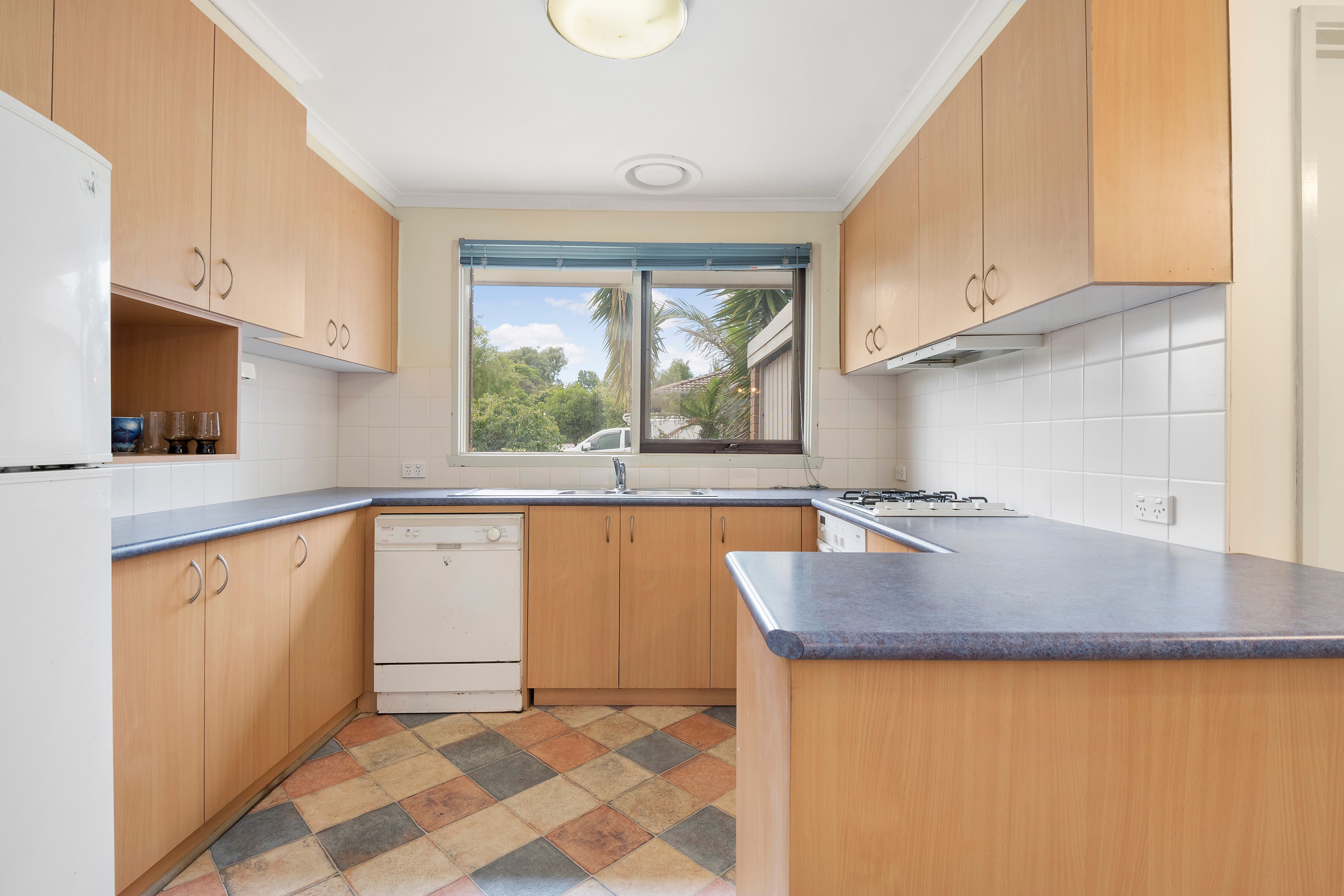 2/6 Nursery Avenue, Frankston, VIC 3199