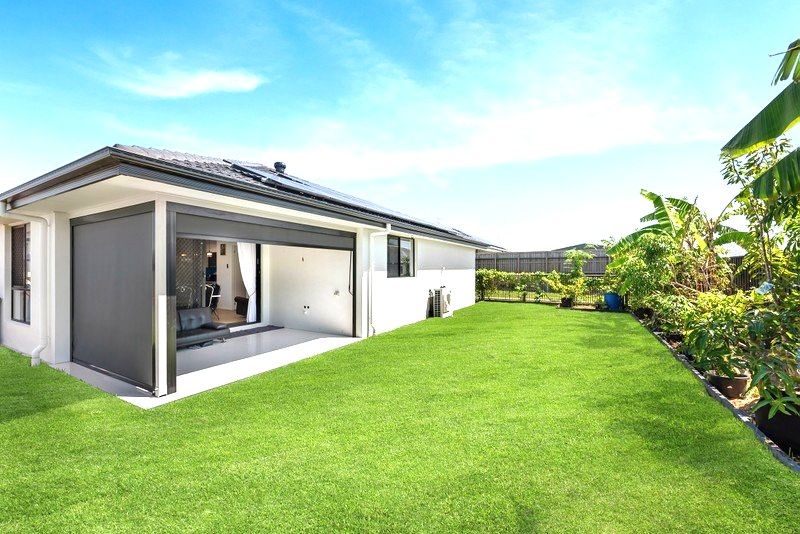 WHY BUILD WHEN YOU CAN HAVE THIS NEARLY NEW BUILD HOME! — photo 13 of 17