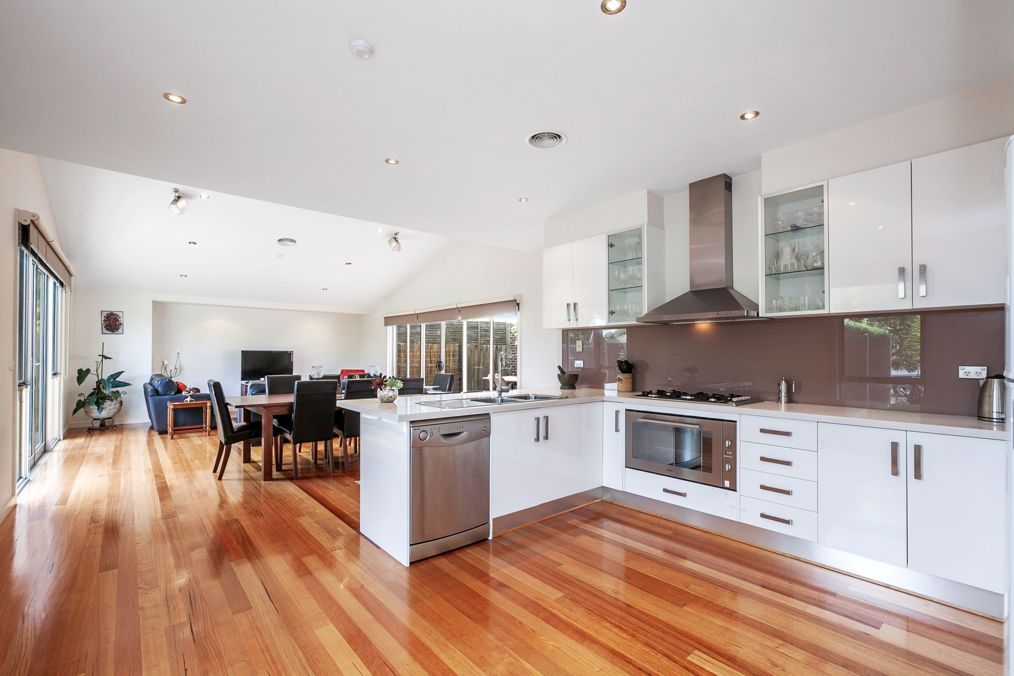 1/34 Barry Street, Reservoir, VIC 3073