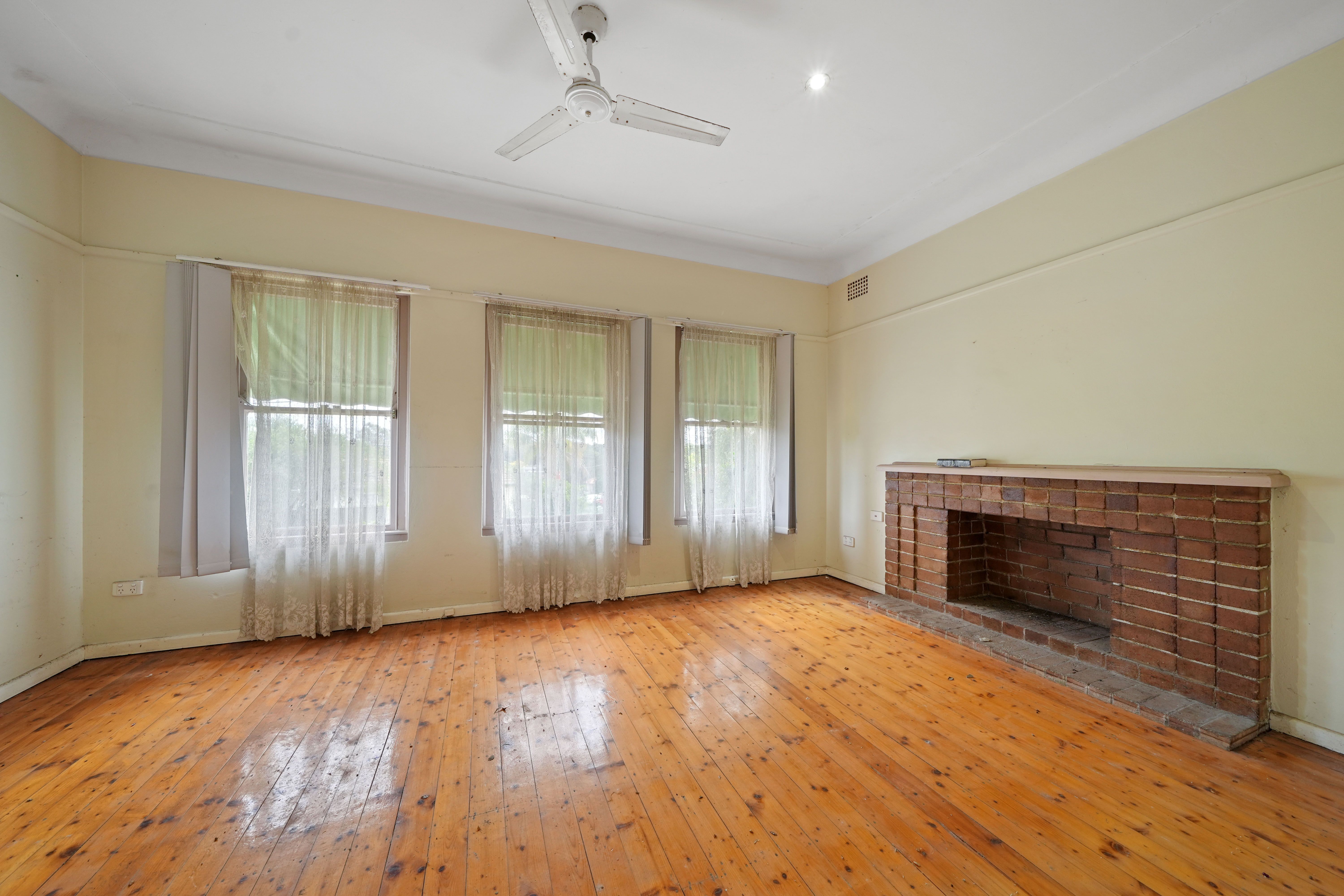 15 Beazley Street — photo 5 of 8