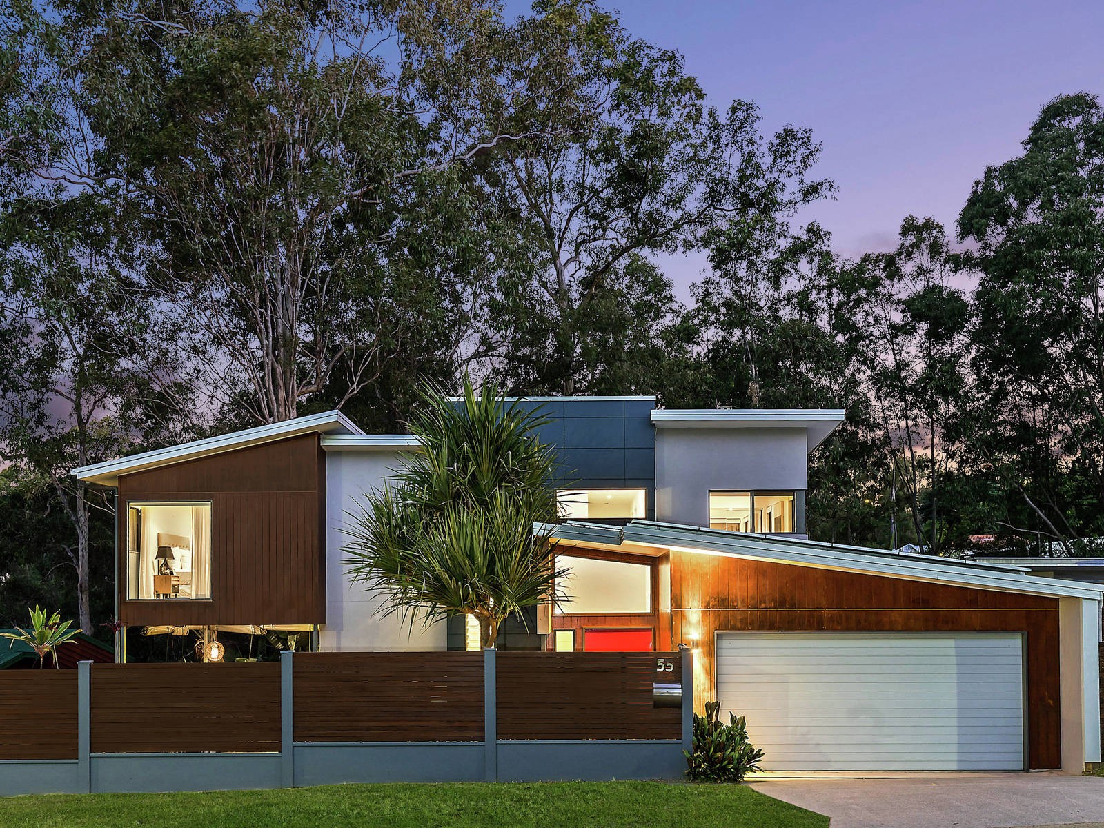 55 Maculata Drive, Chapel Hill, QLD 4069