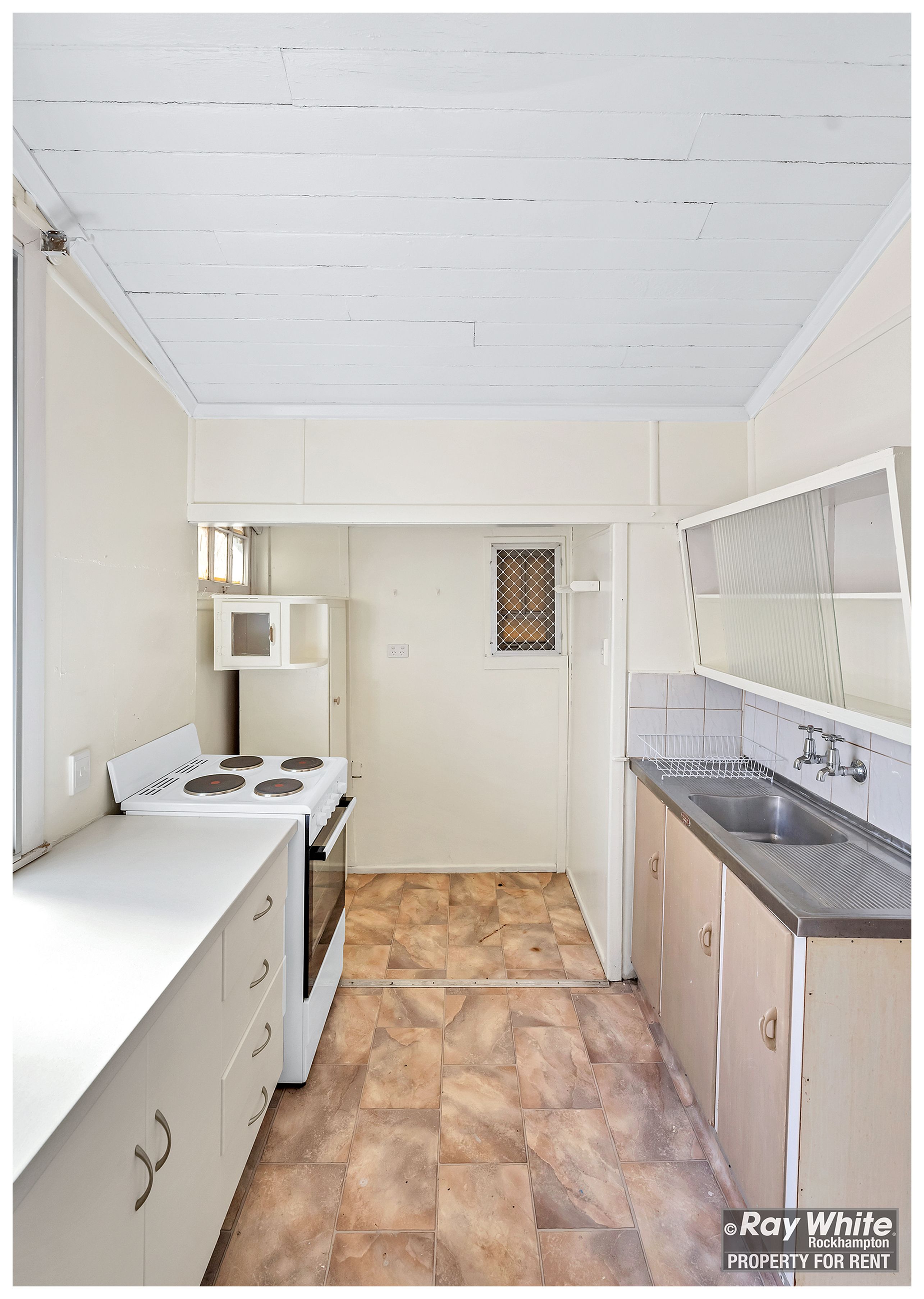 137 Kent Street — photo 4 of 27
