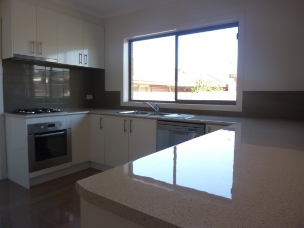 95 Oberon Drive, Carrum Downs, VIC 3201