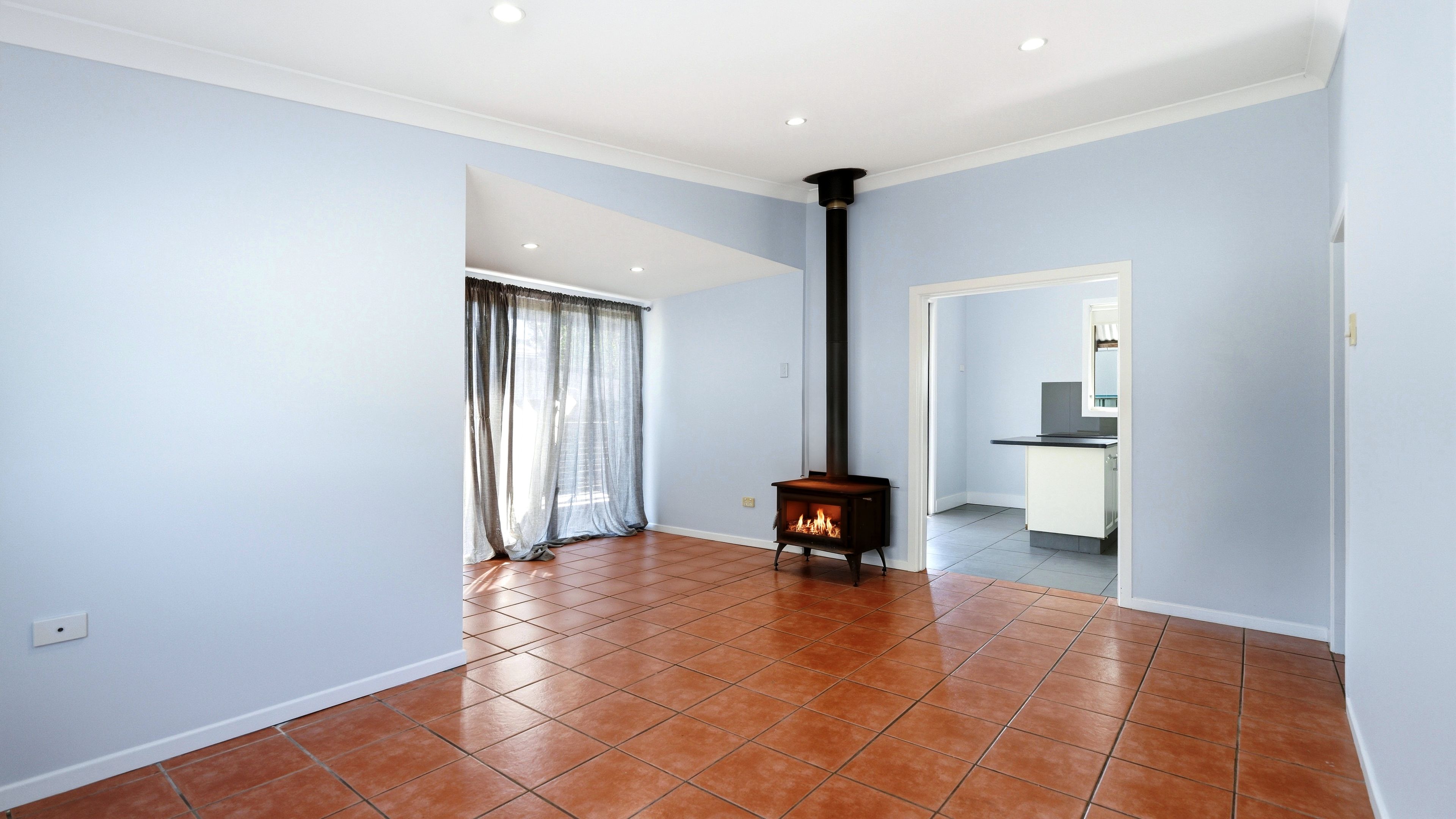 16 Ellen Street — photo 13 of 24