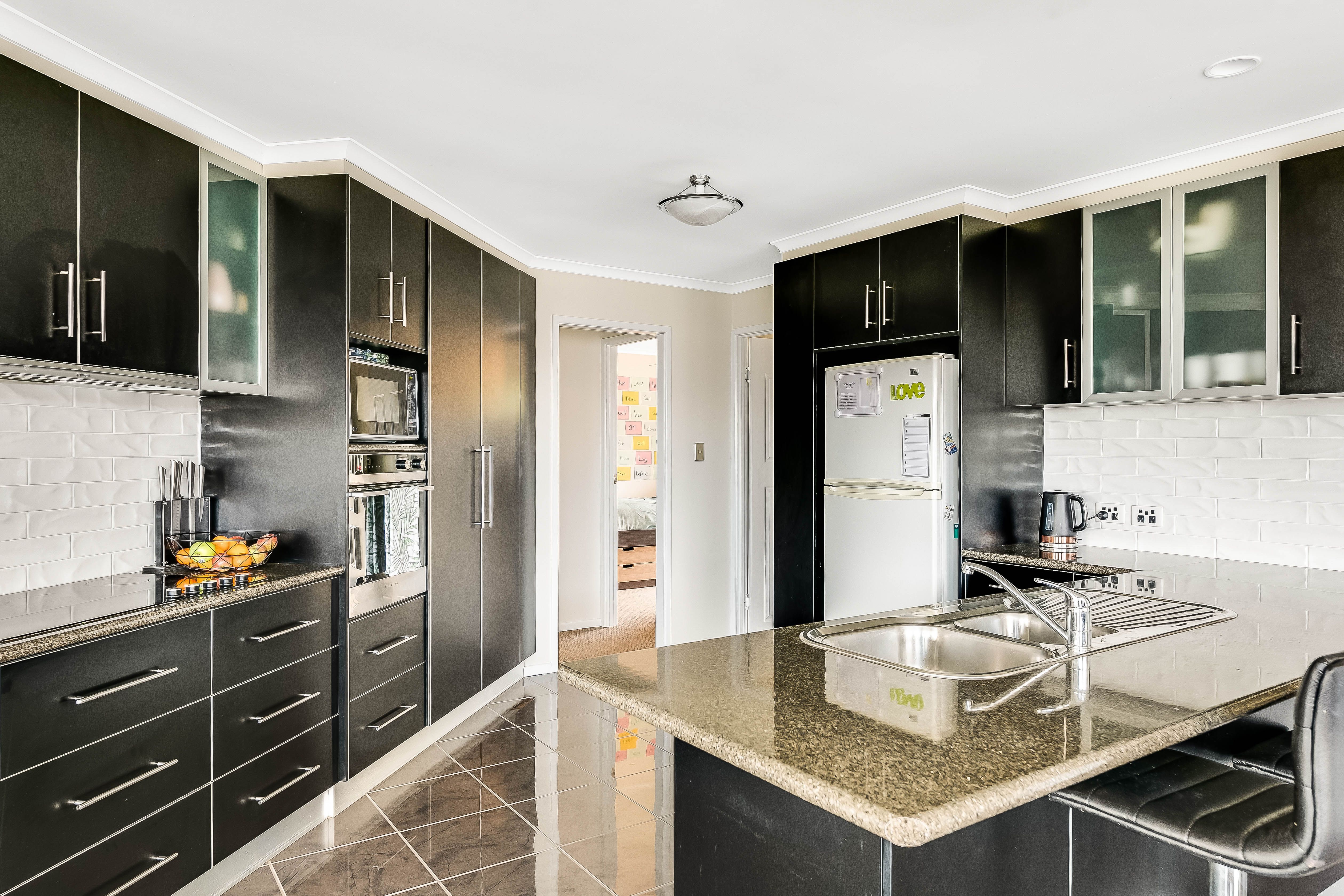 18 Fern Drive, Kearneys Spring, QLD 4350
