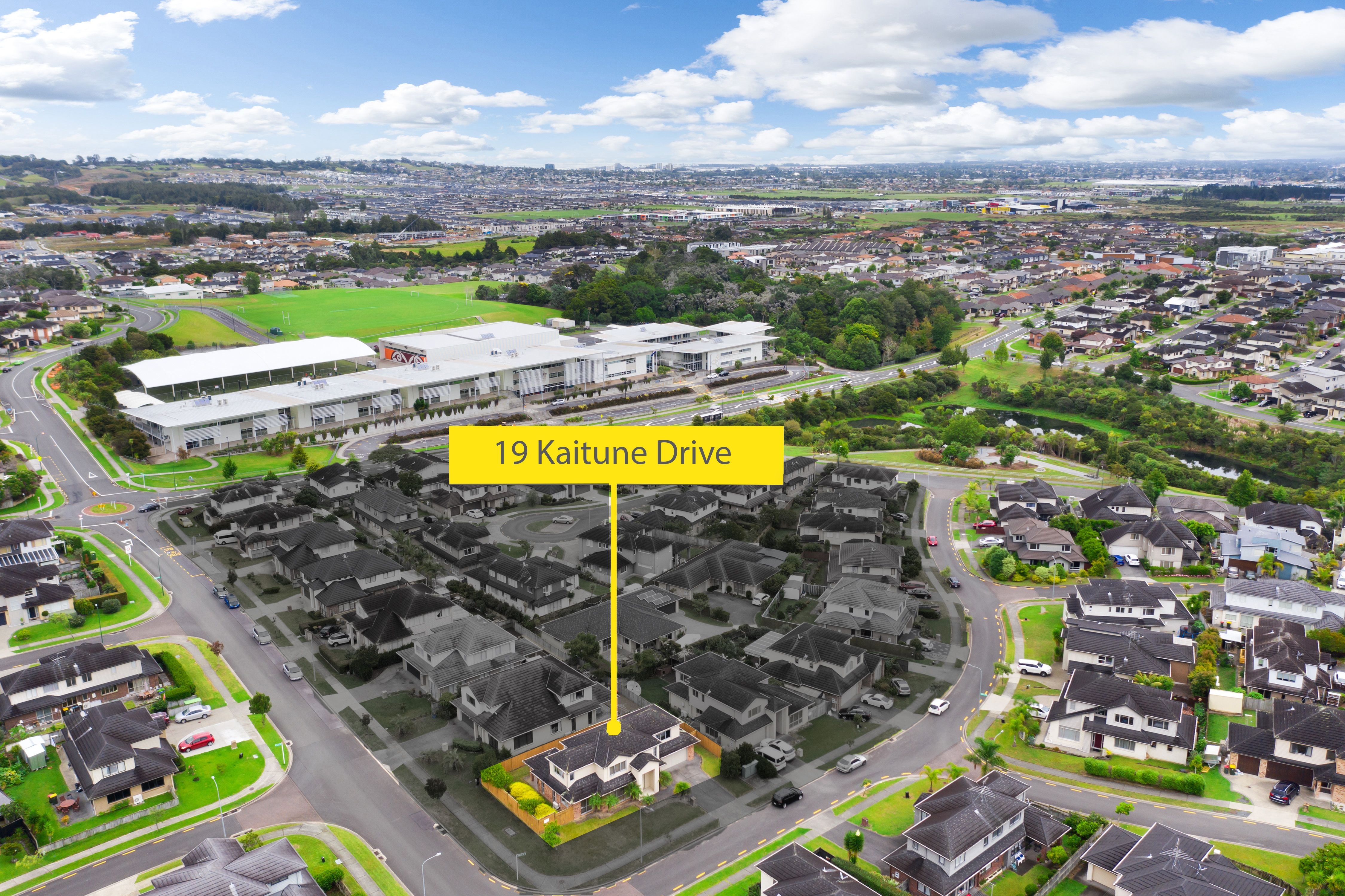19 Kaitune Drive, Flat Bush, Manukau City