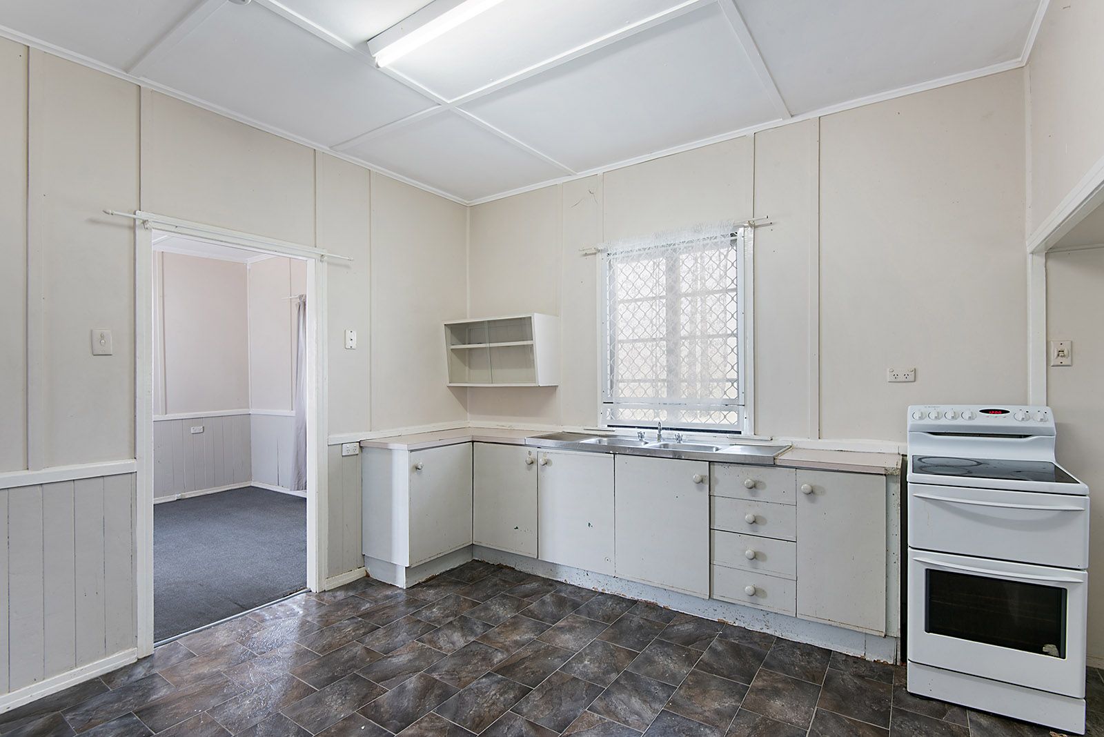 8 Muchow Street, Beenleigh, QLD 4207