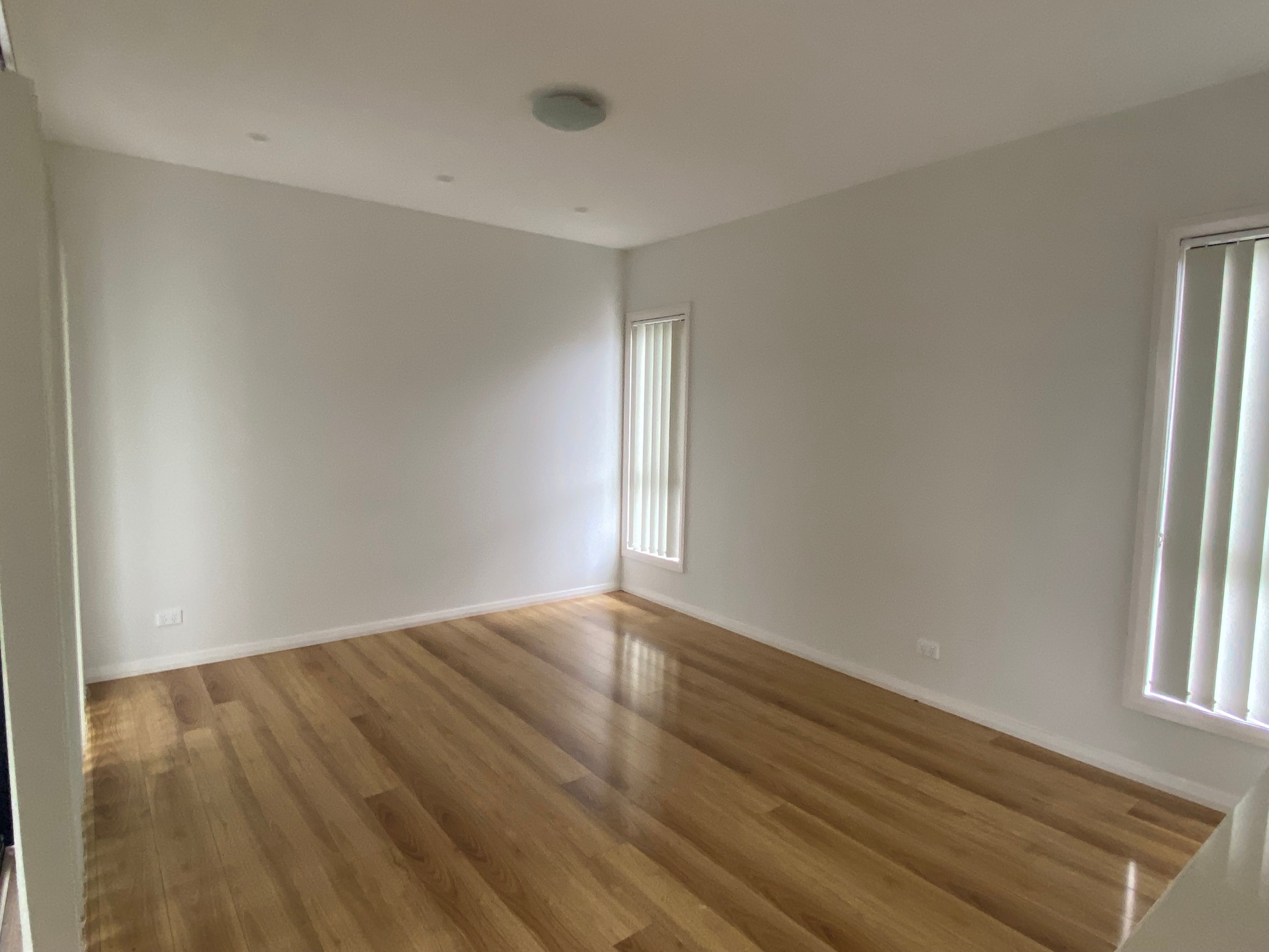 7 Reardon Avenue, Middleton Grange, NSW 2171