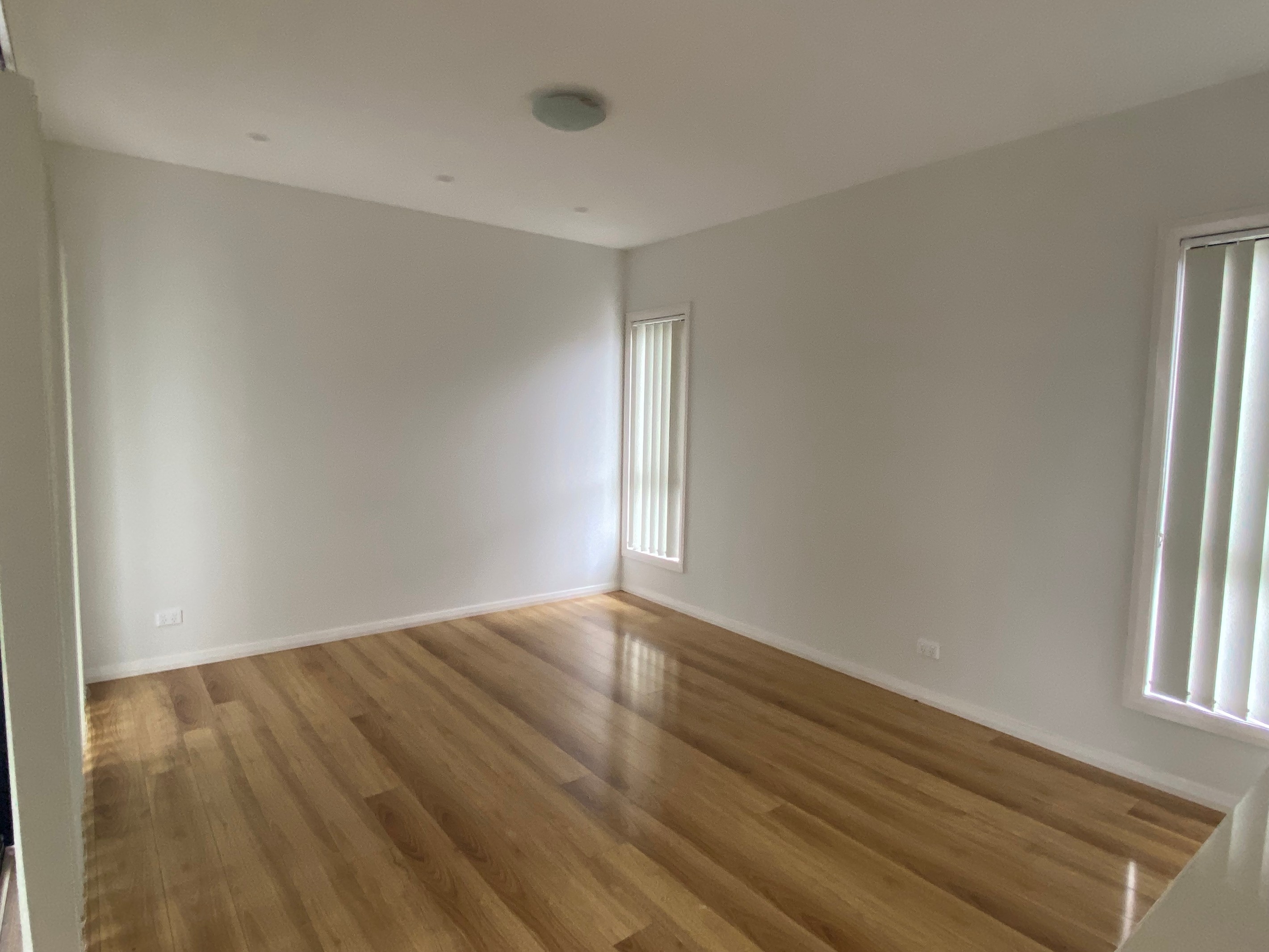 7 Reardon Avenue, Middleton Grange, NSW 2171