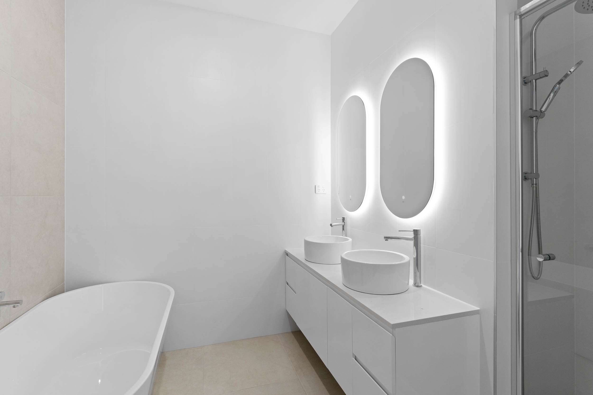 2/30 Bonneville Boulevard, Goulburn, NSW 2580