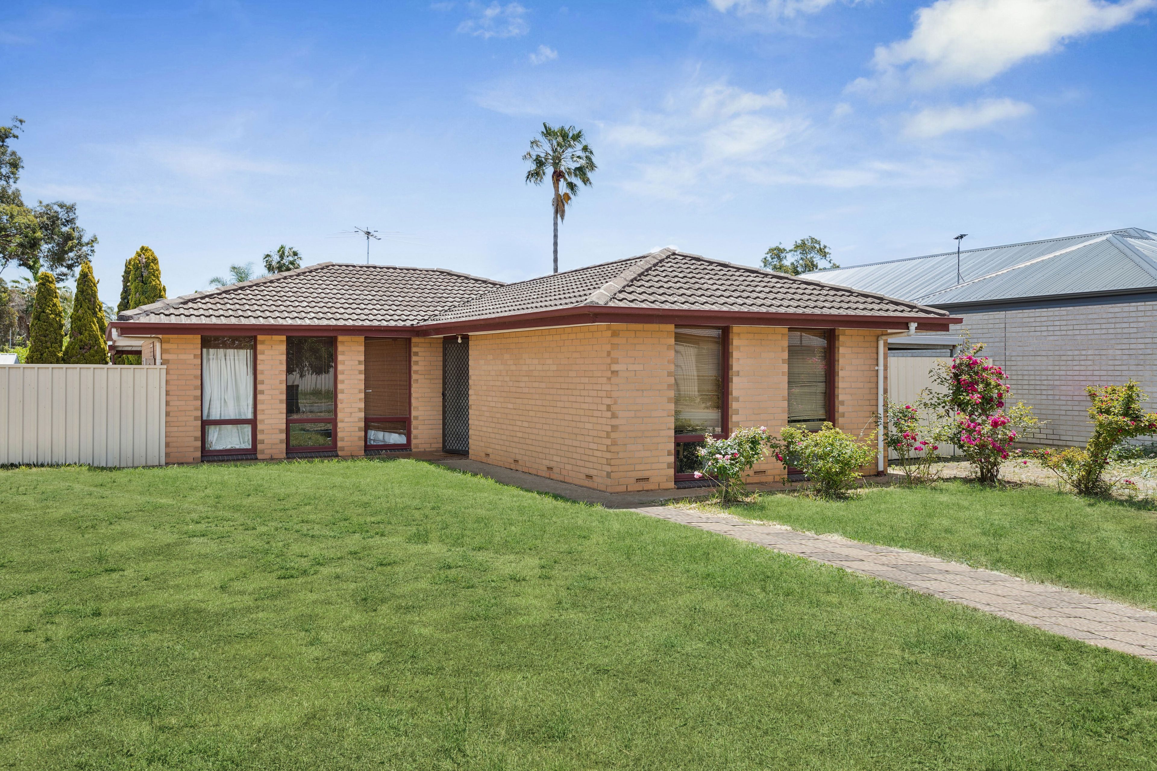 2 Denver Drive, Parafield Gardens SA 5107