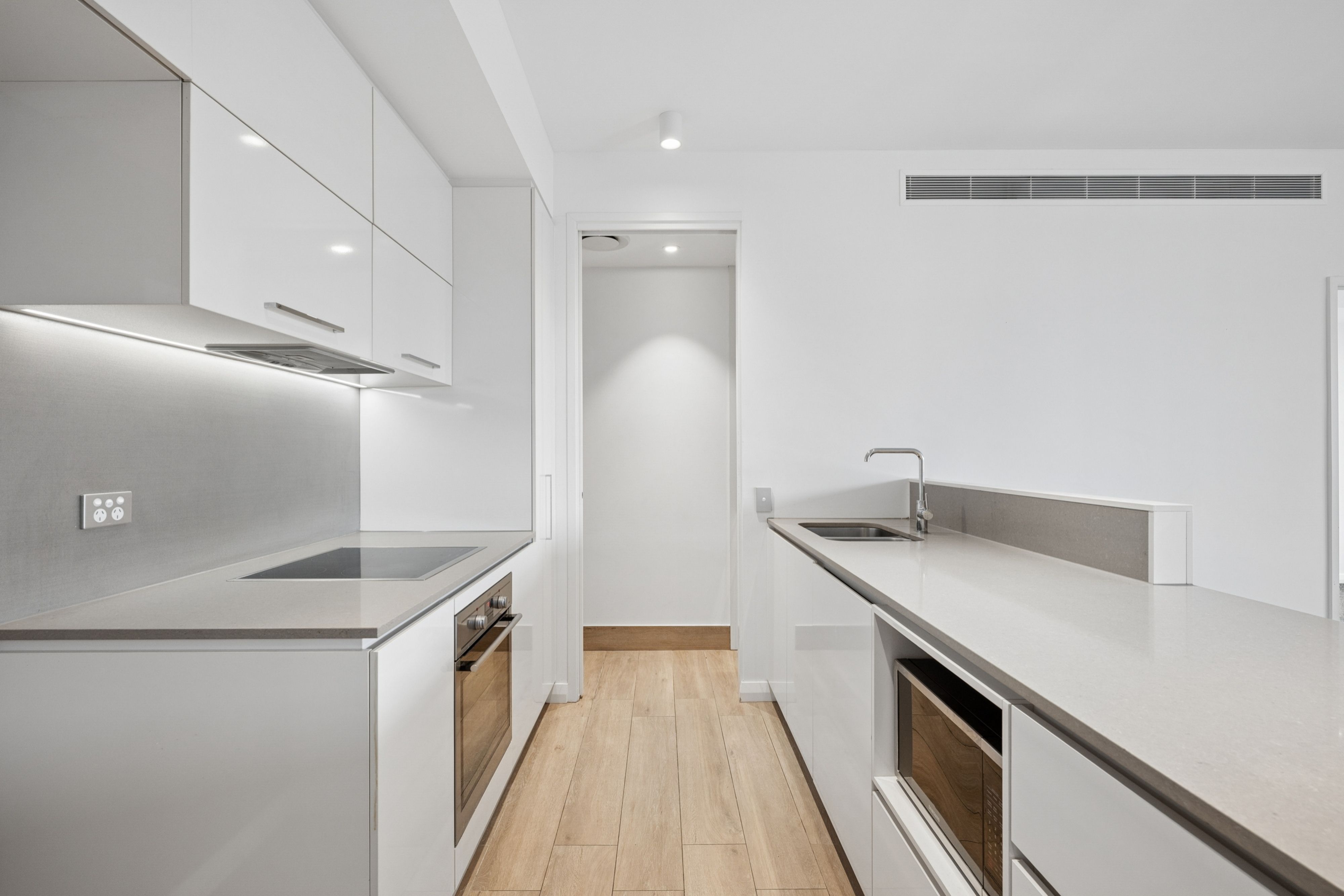 78/51 Queen Victoria Street — photo 4 of 29