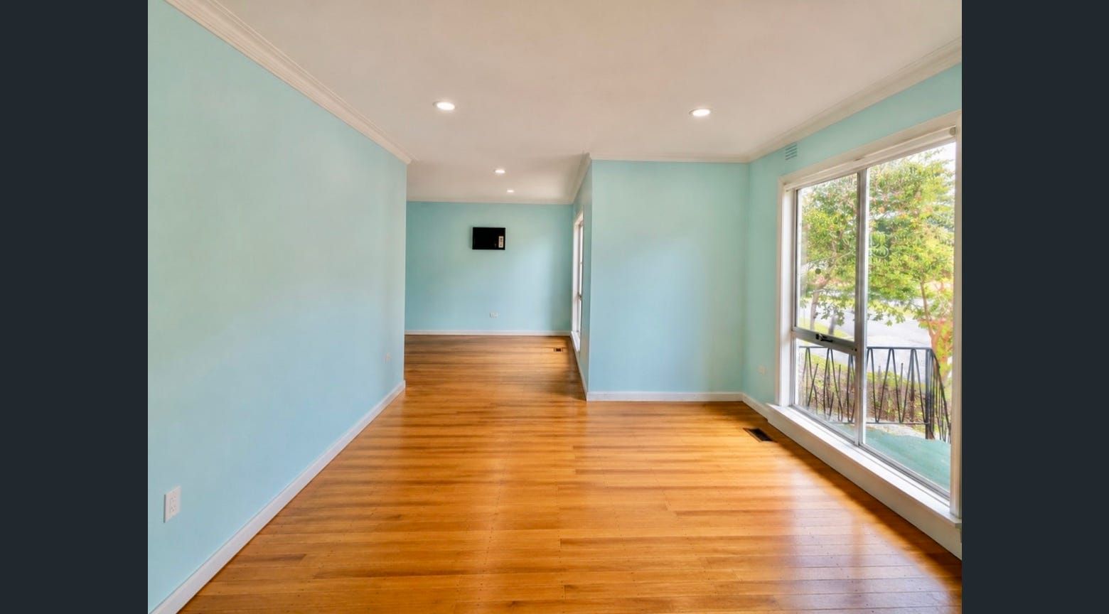 3 Kneale Drive — photo 3 of 9