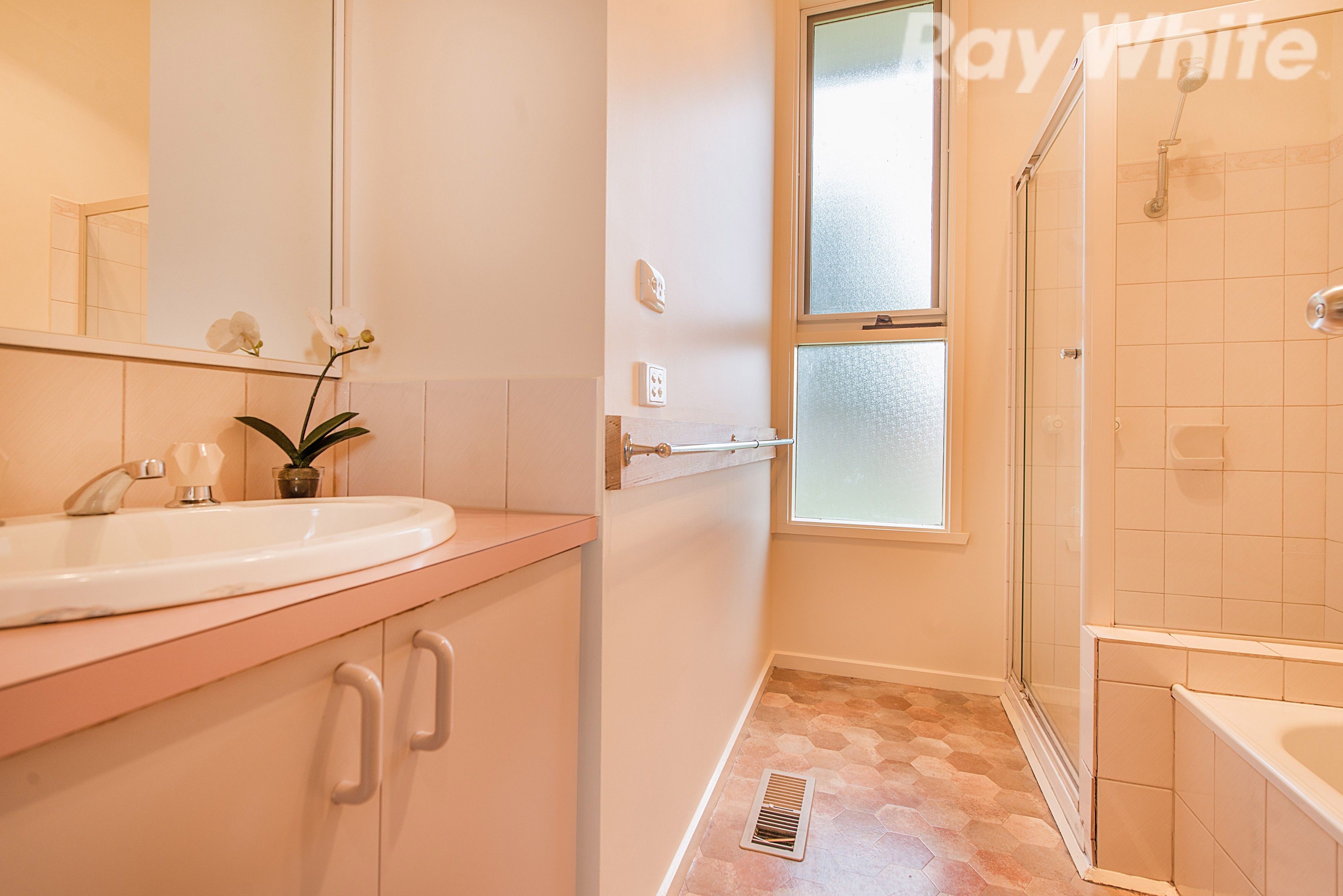 1A Wingrove Place — photo 8 of 13