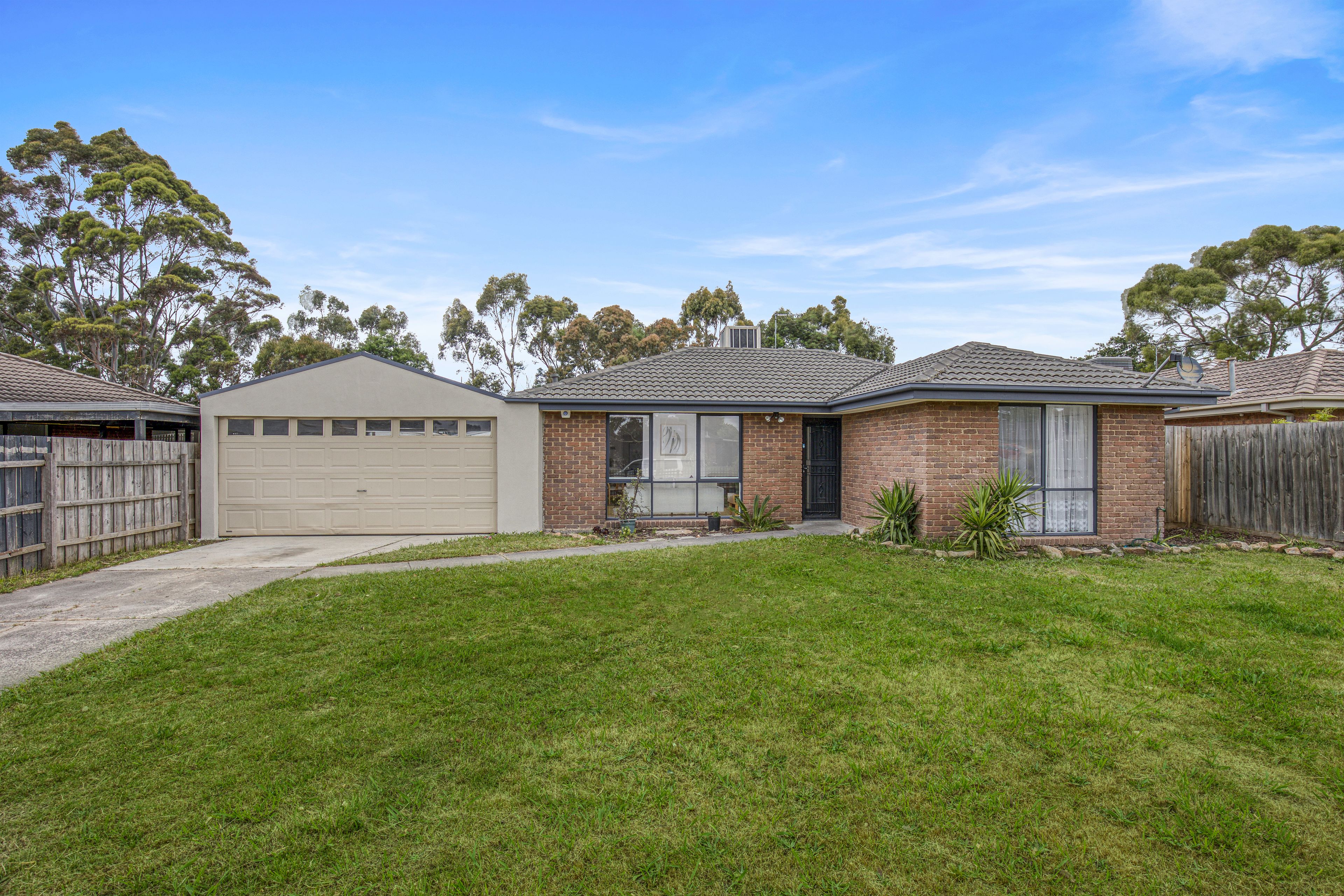 41 Cameron Way, Pakenham VIC 3810