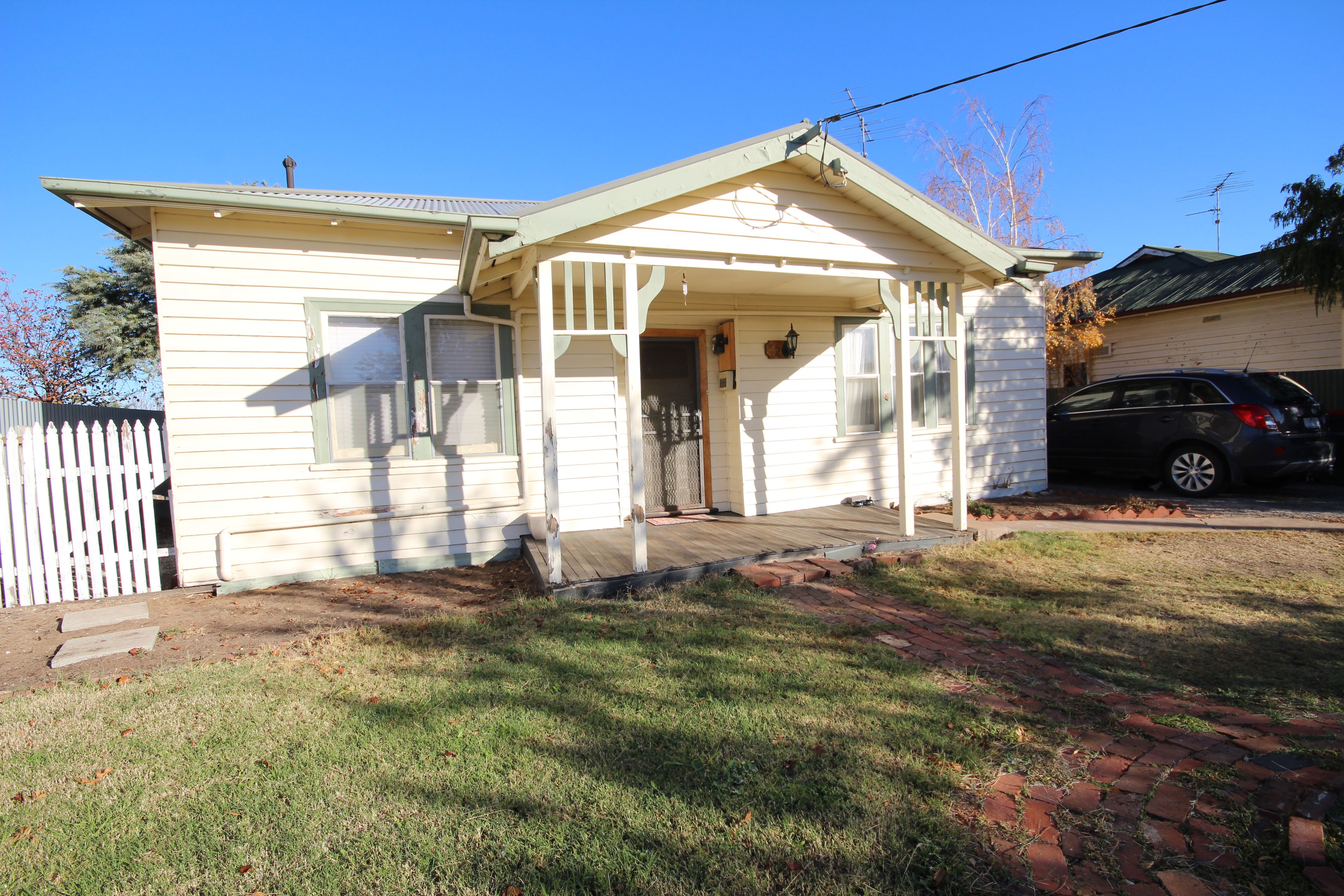22 Gardenia Street, Horsham VIC 3400