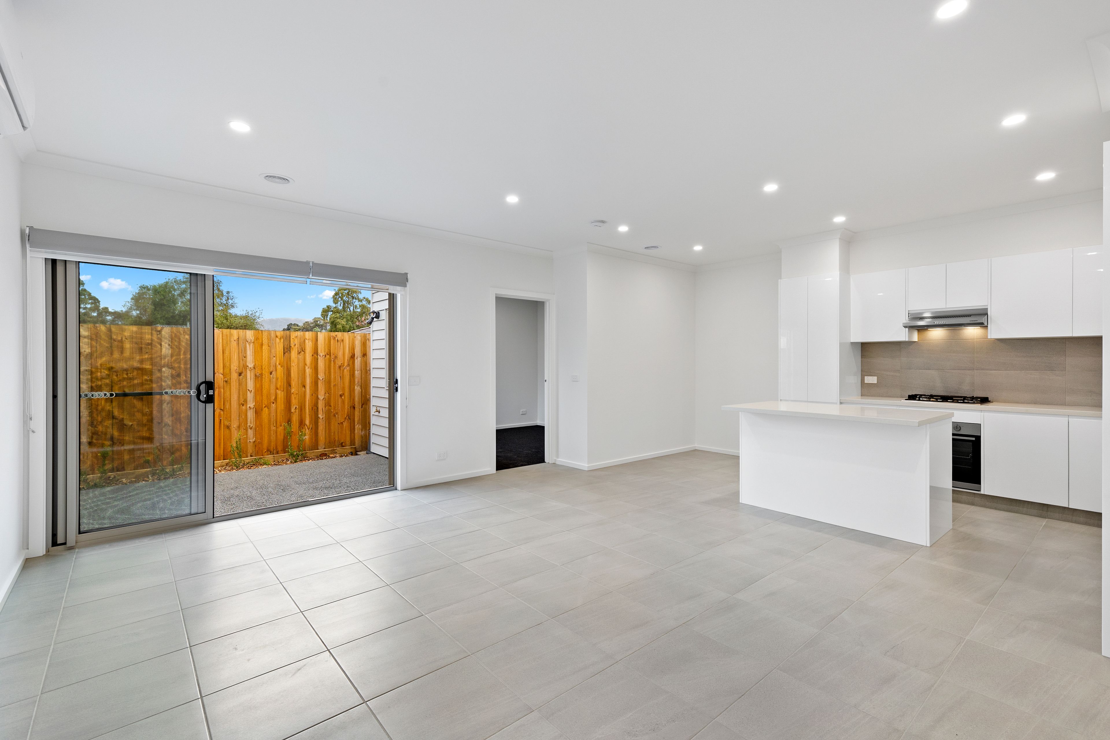 3/2 Kevin Court, Kilsyth, VIC 3137