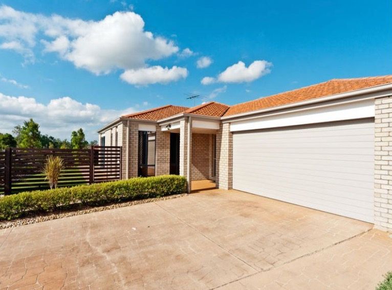 13 Goongarrie Crescent, Parkinson, QLD 4115