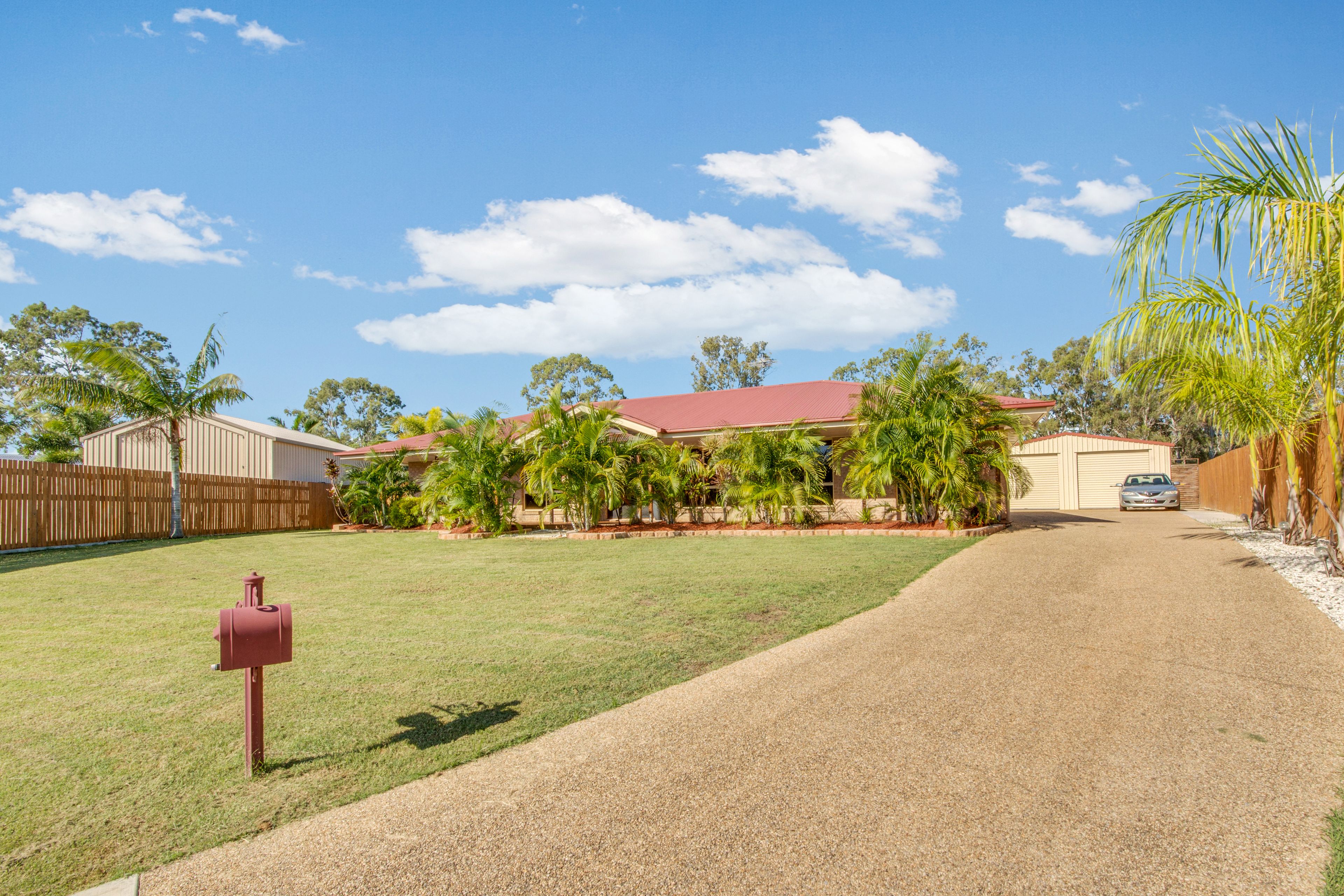 3 Banjo Court, Glen Eden, QLD 4680