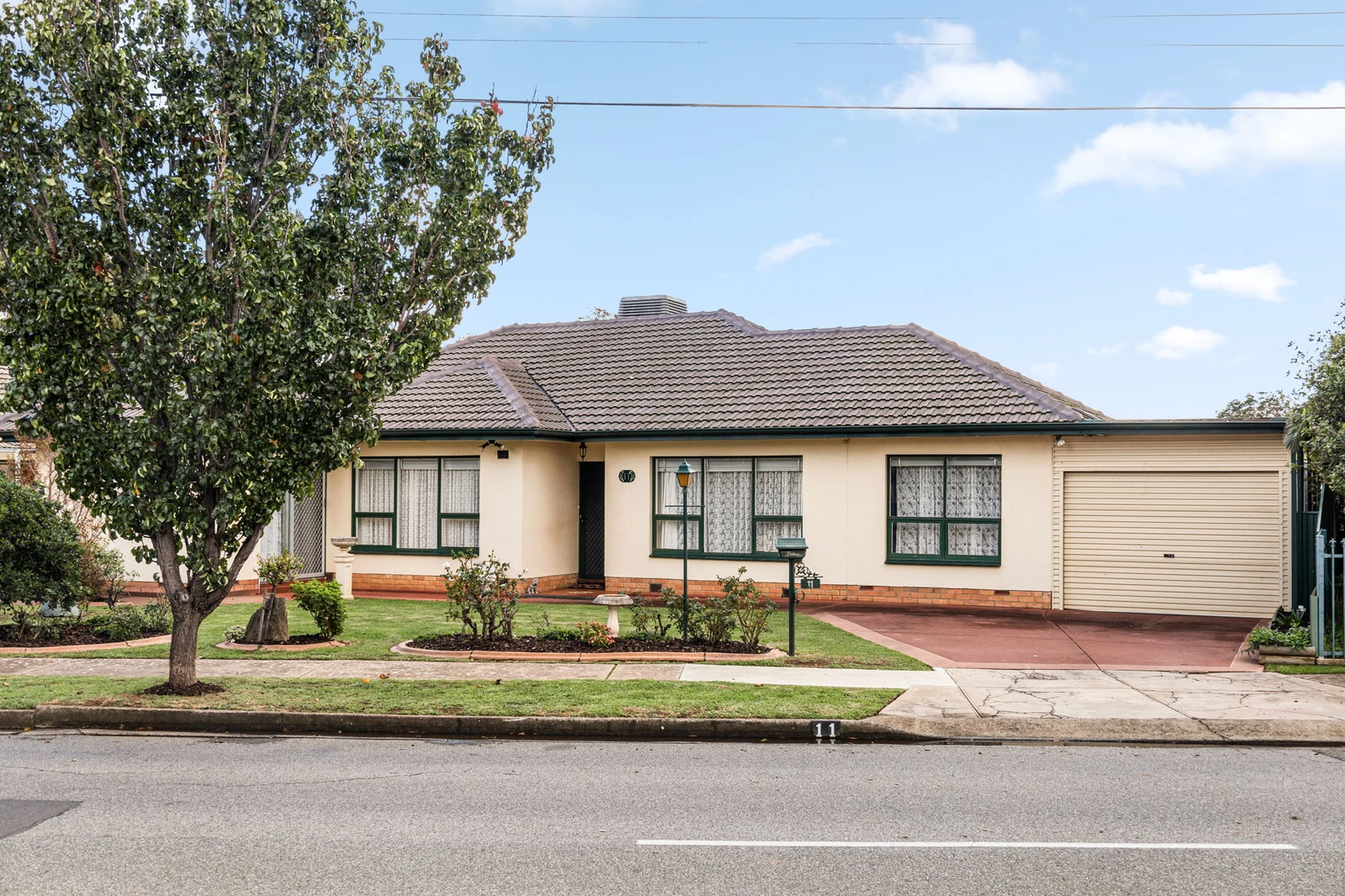 11 Parkmore Avenue, Sturt, SA 5047