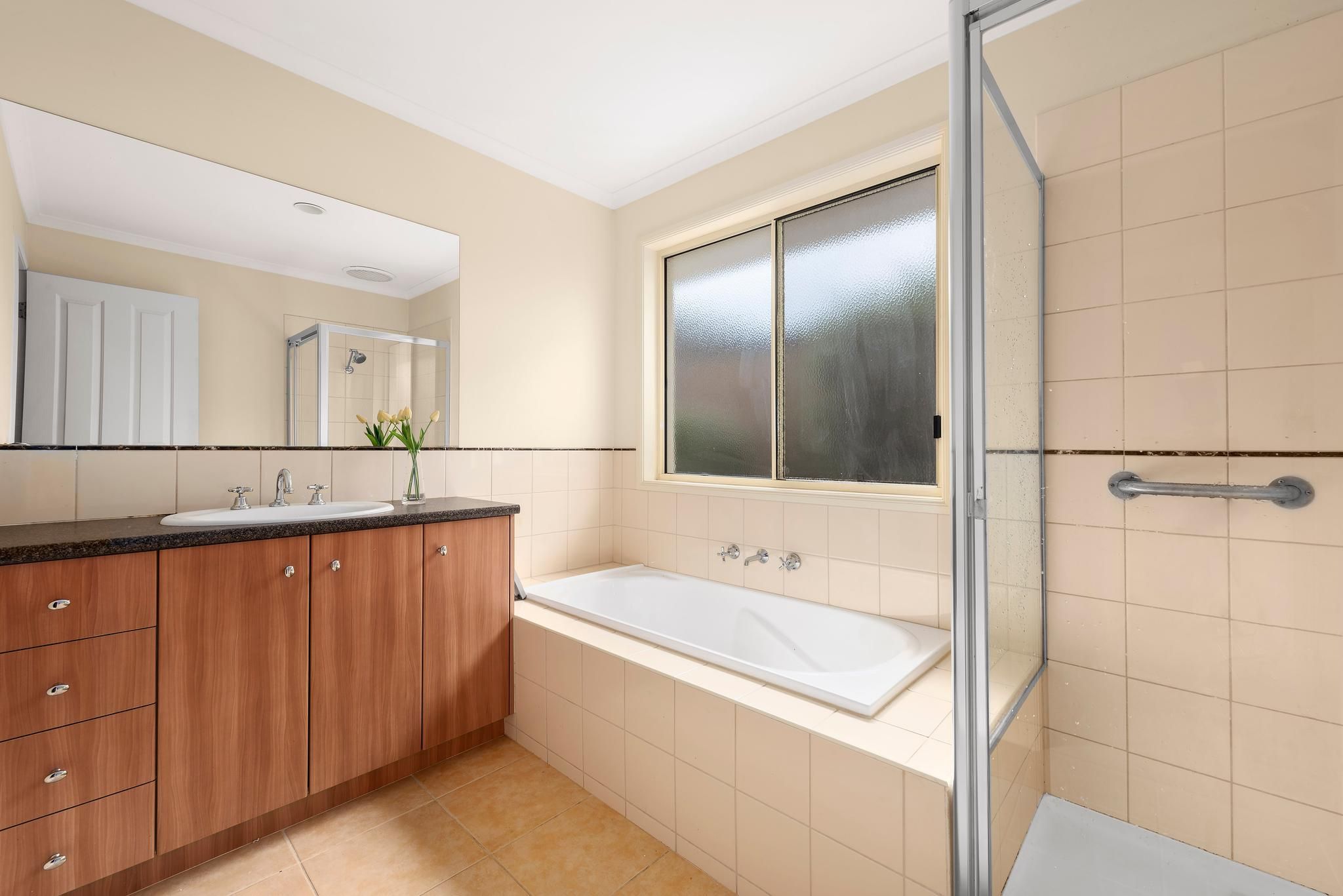 12 Farleigh Avenue, Burwood, VIC 3125
