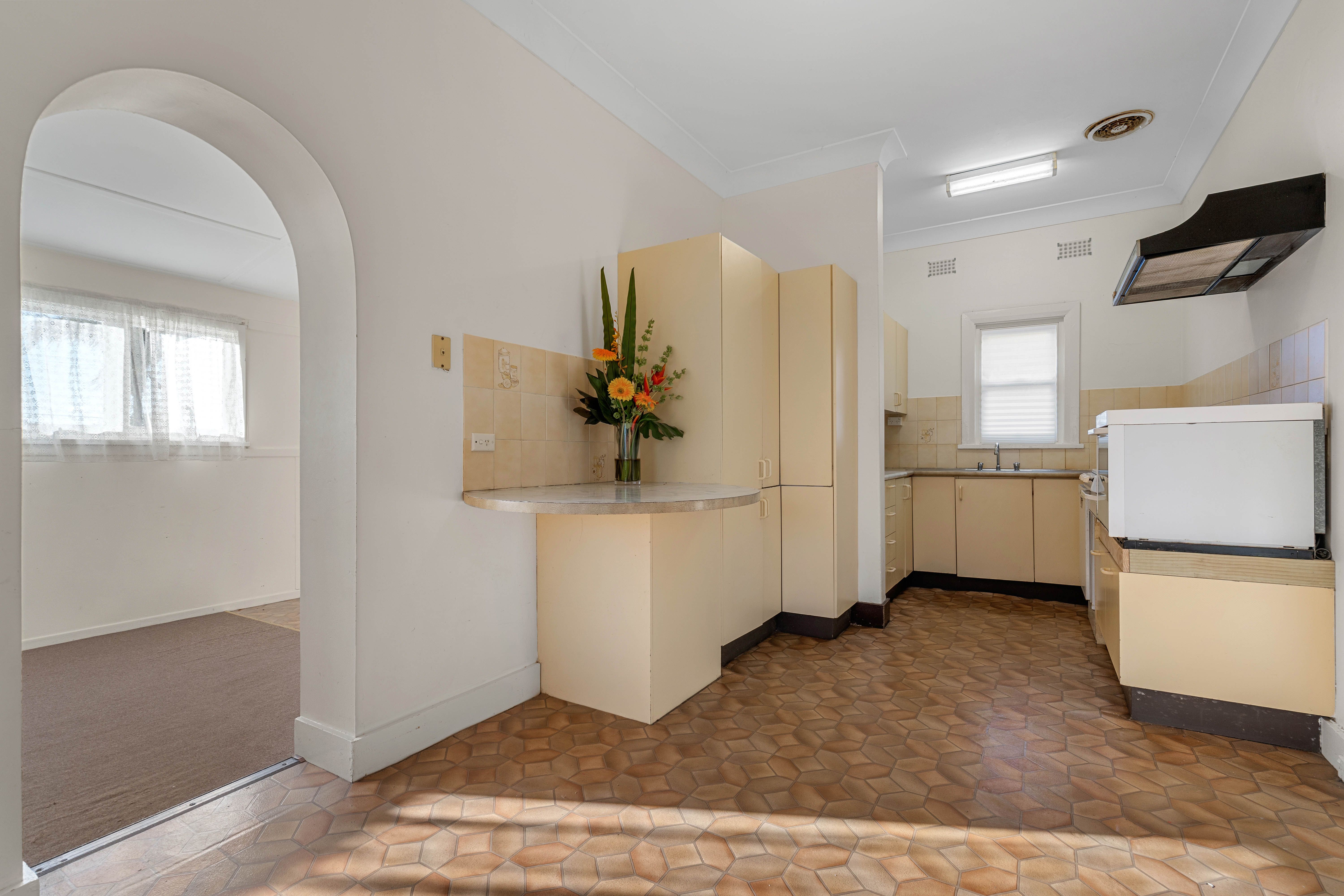 26 Gannons Avenue — photo 8 of 11
