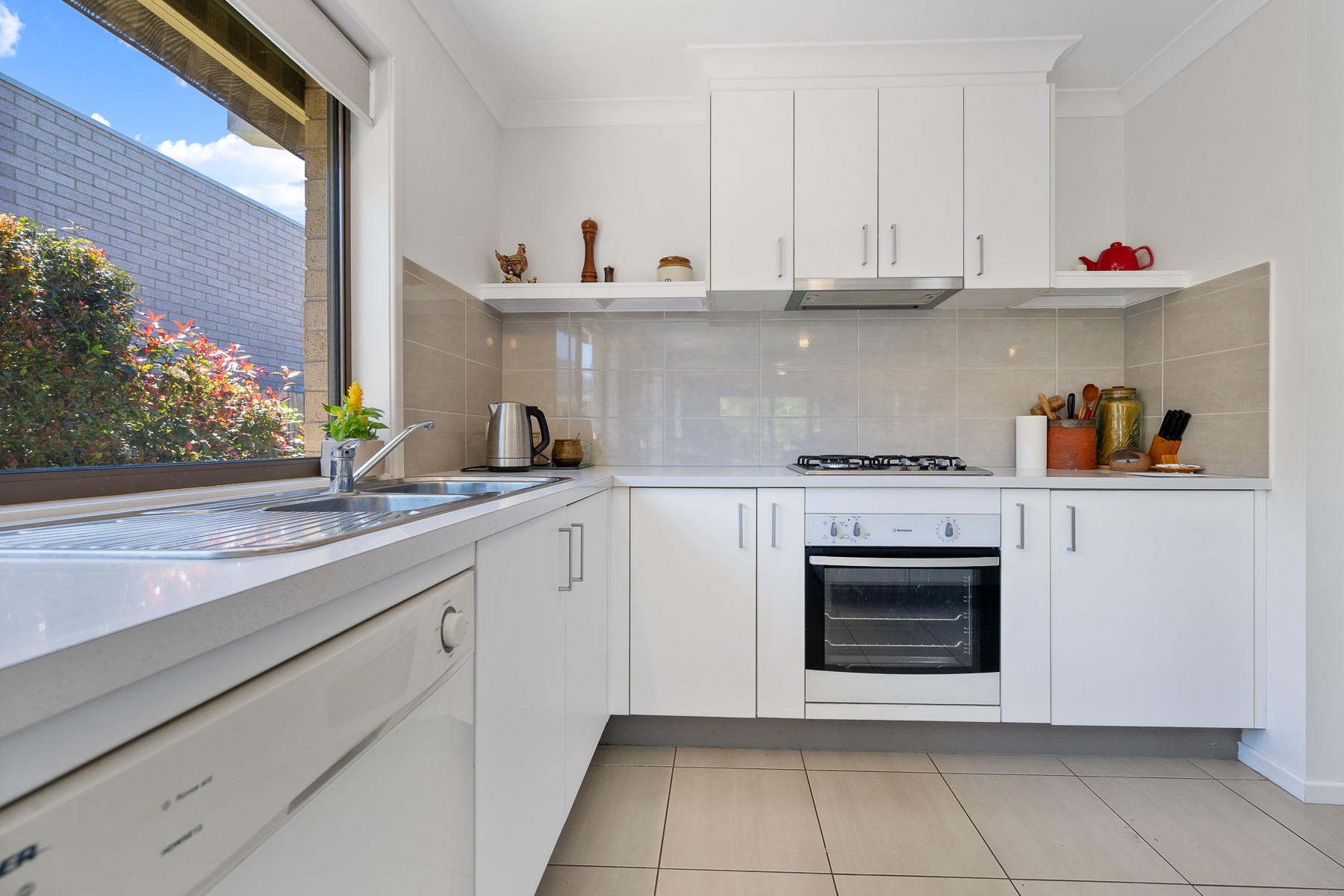 5 Oceanic Drive, Inverloch, VIC 3996