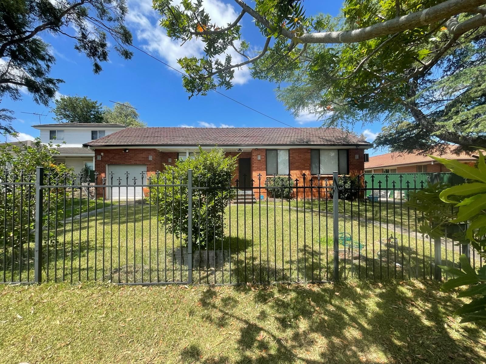 131 O'sullivan Road, Leumeah NSW 2560