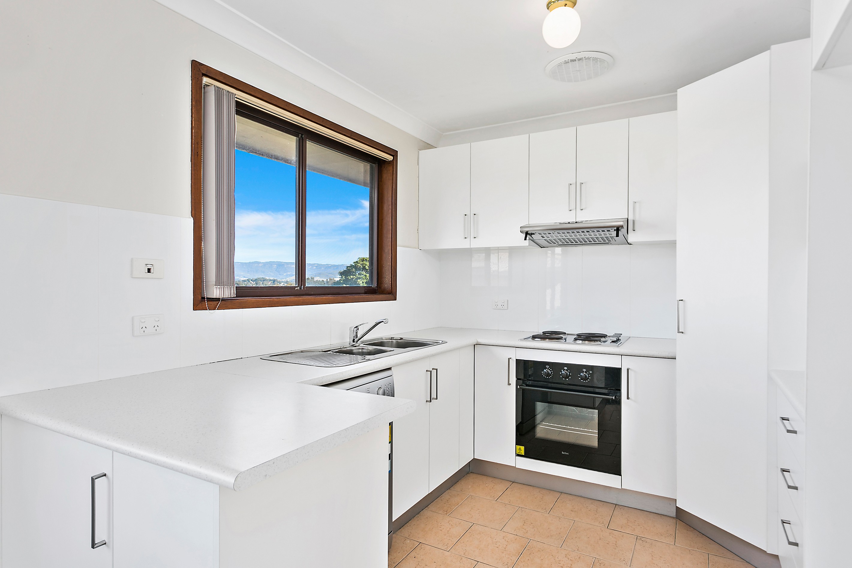 1 Winter Avenue, Mount Warrigal, NSW 2528