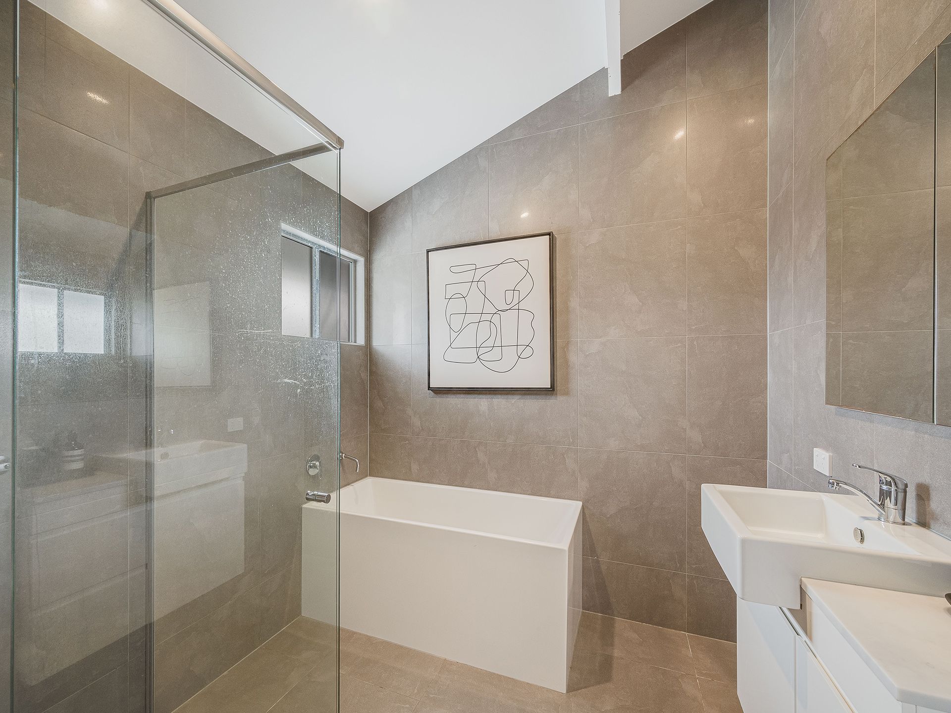 51 Jessica Boulevard — photo 14 of 18