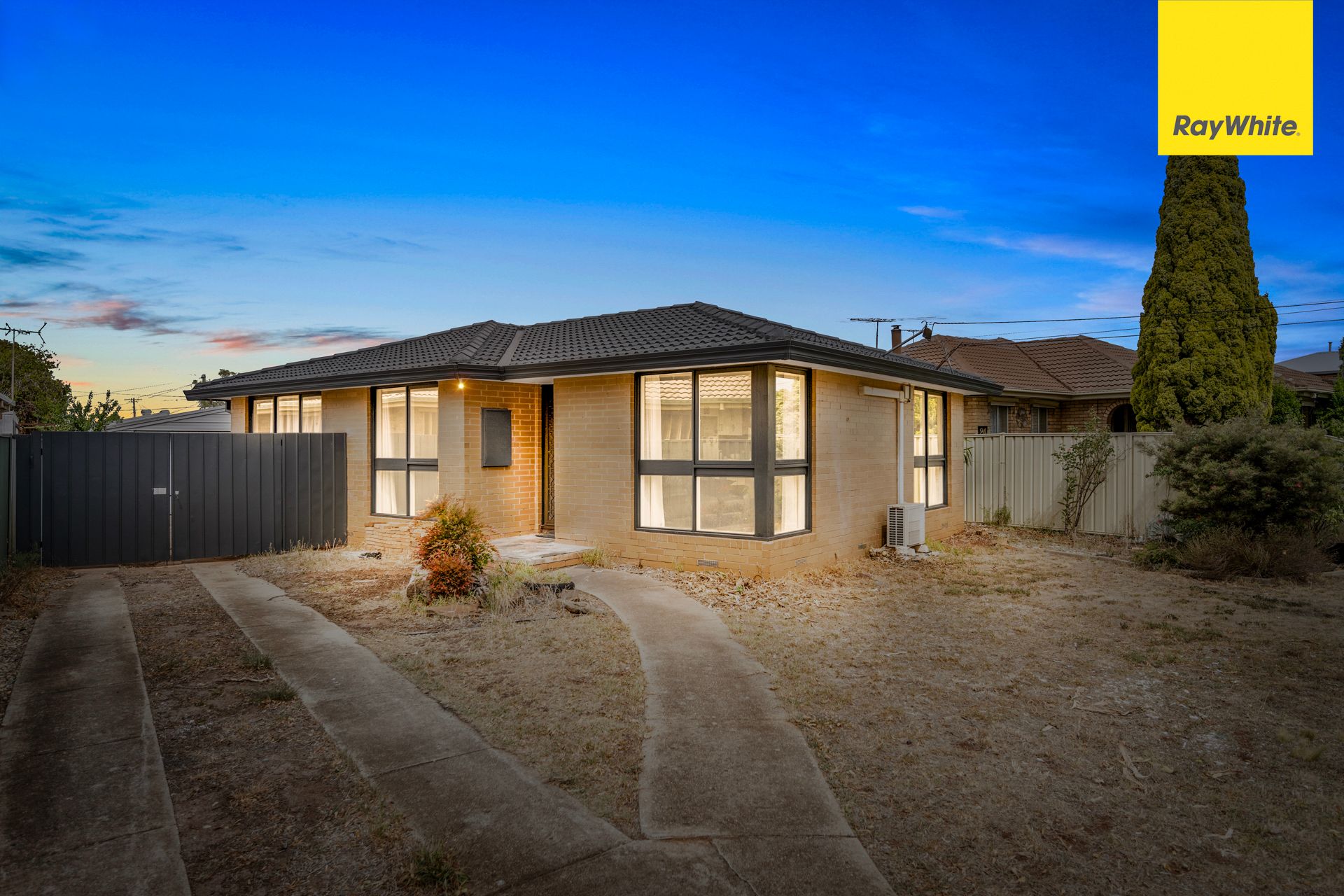 26 Callanan Drive, Melton South VIC 3338