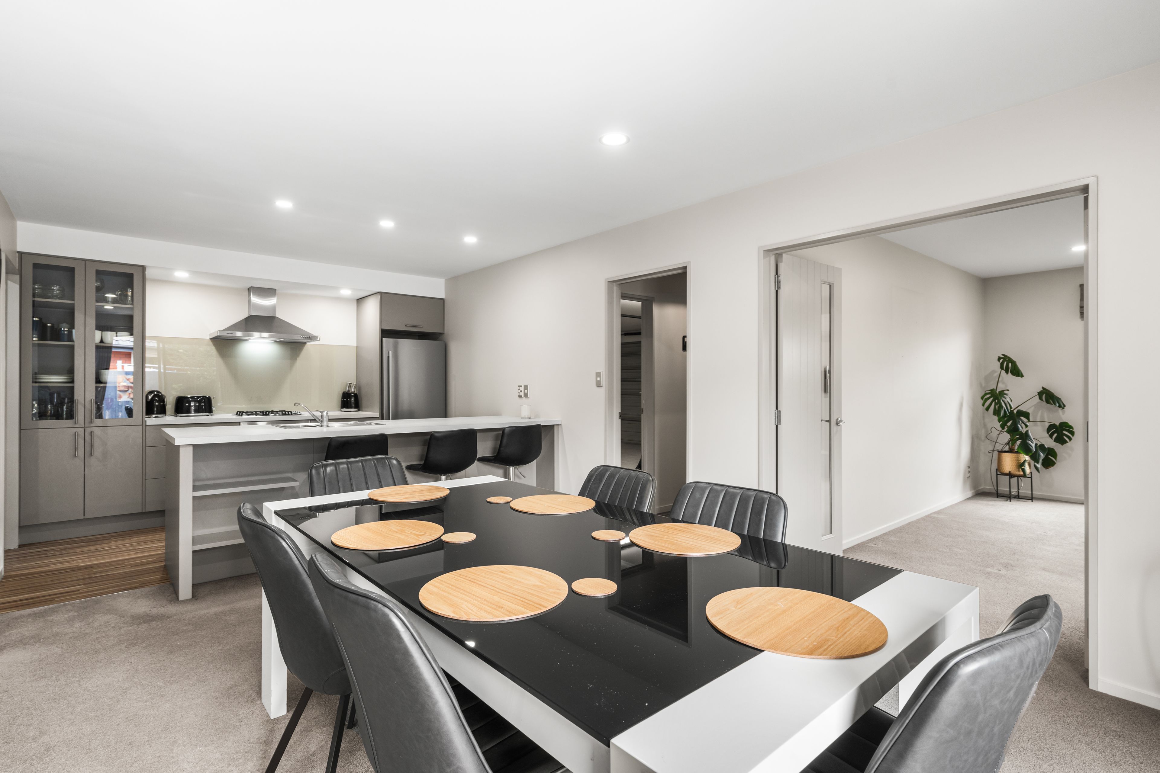 11 The Tors, Heathcote Valley, Christchurch City