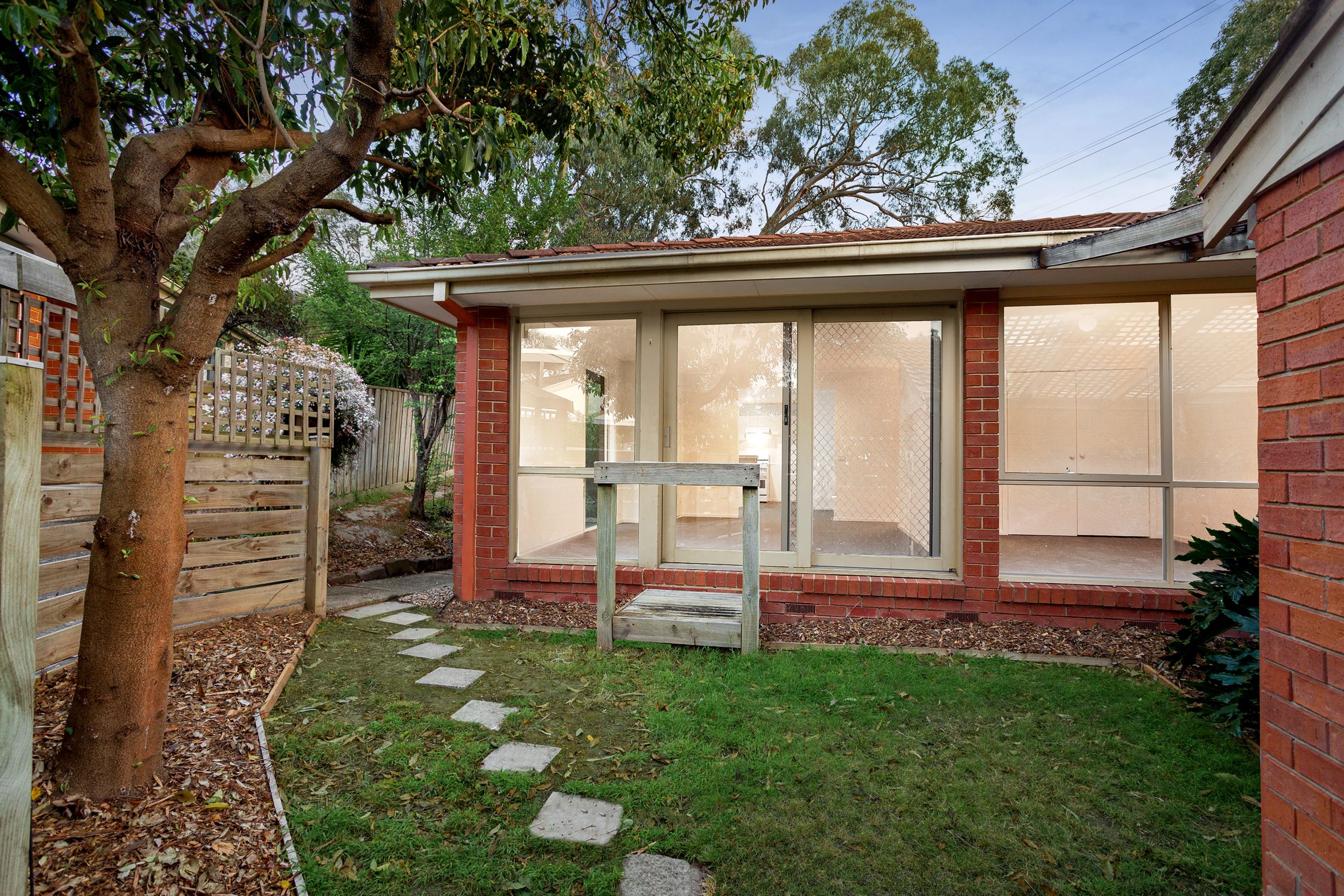 6 Main Road, Lower Plenty VIC 3093