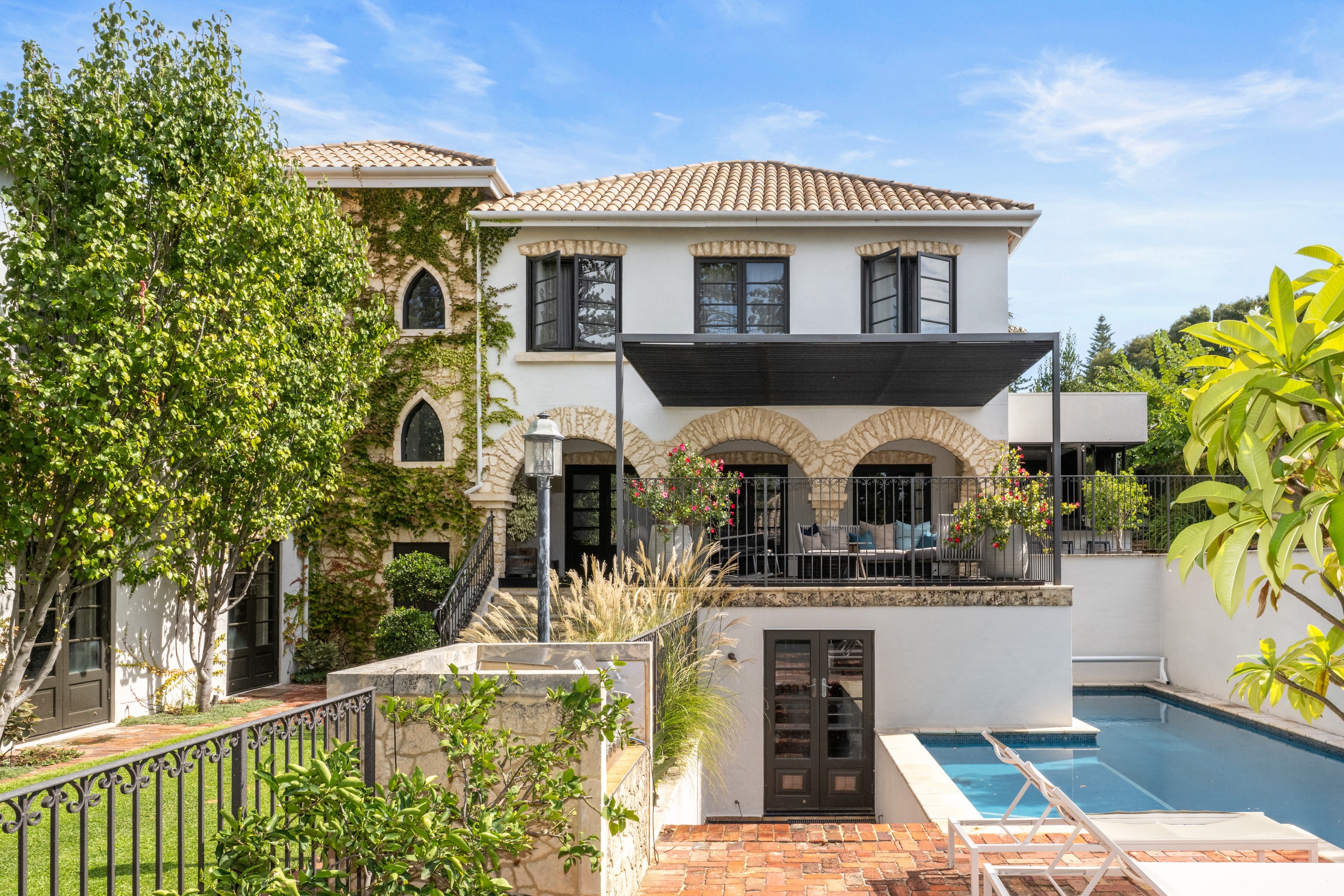 10 Athelstan Road, Cottesloe, WA 6011
