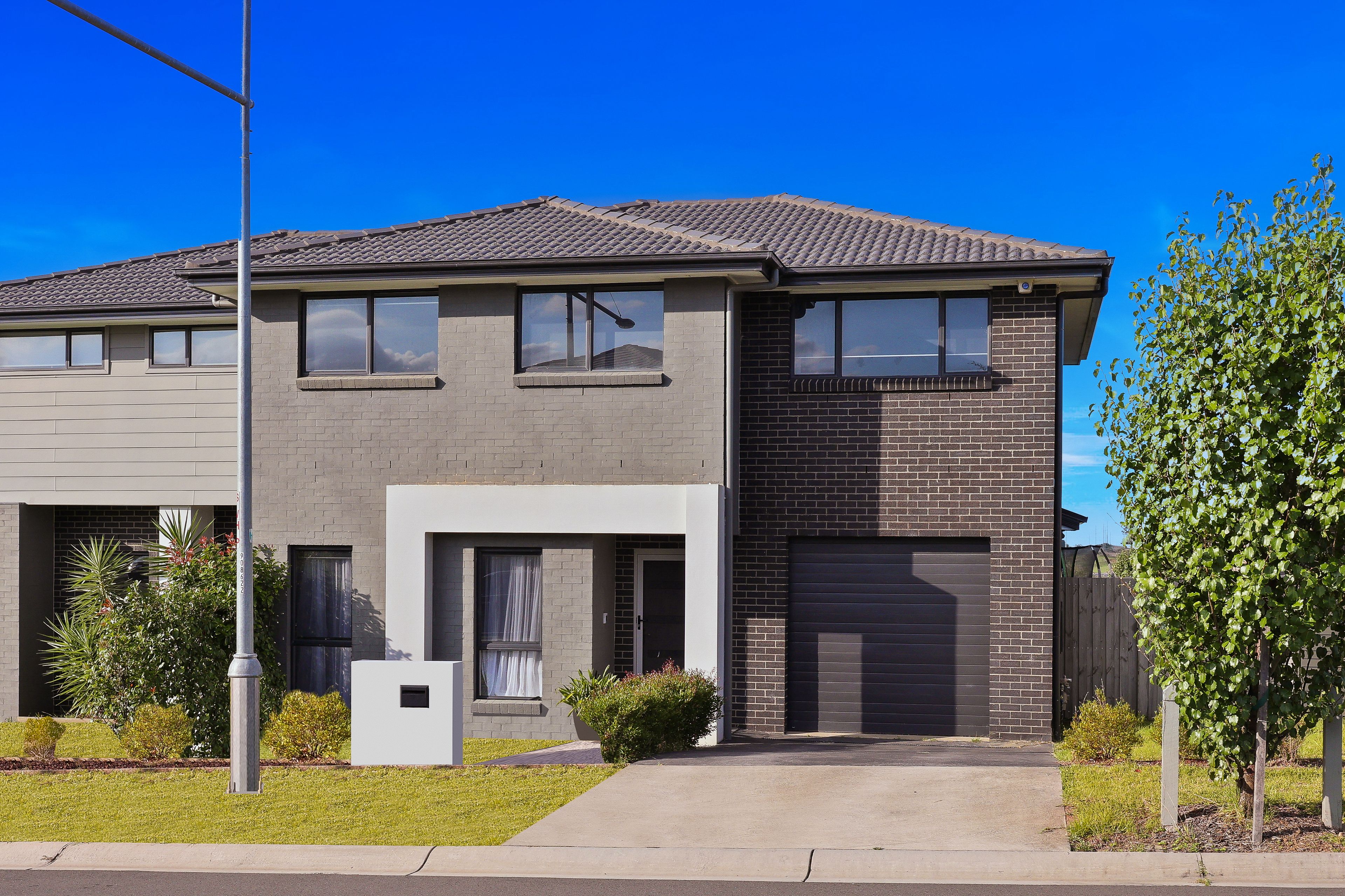 1 Holdsworth Street, Oran Park, NSW 2570