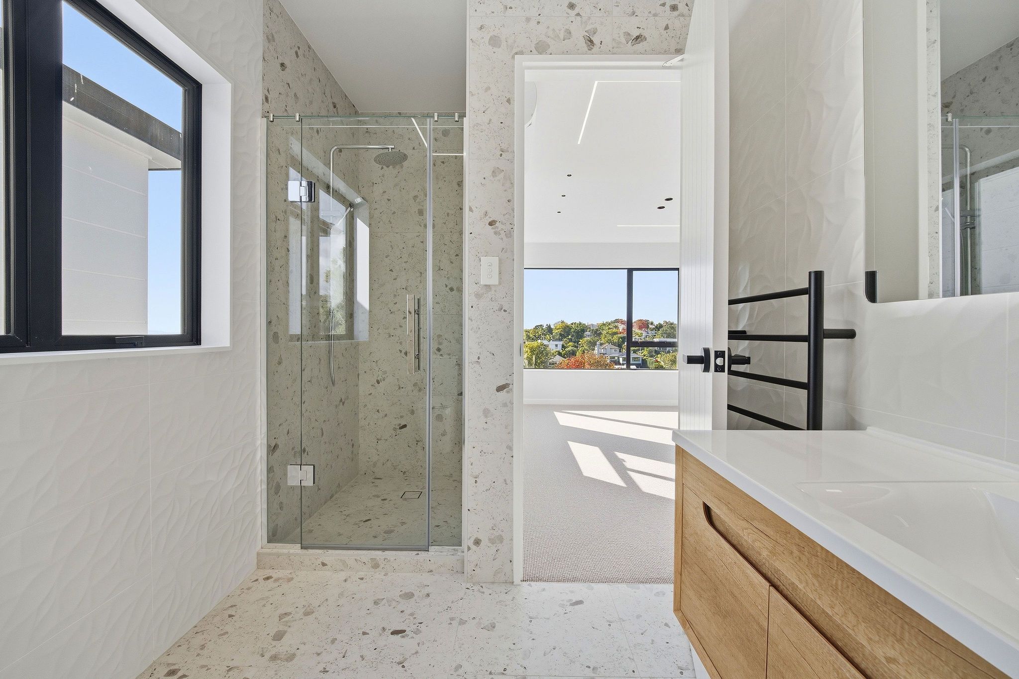 2/8 Park Rise, Campbells Bay, North Shore City