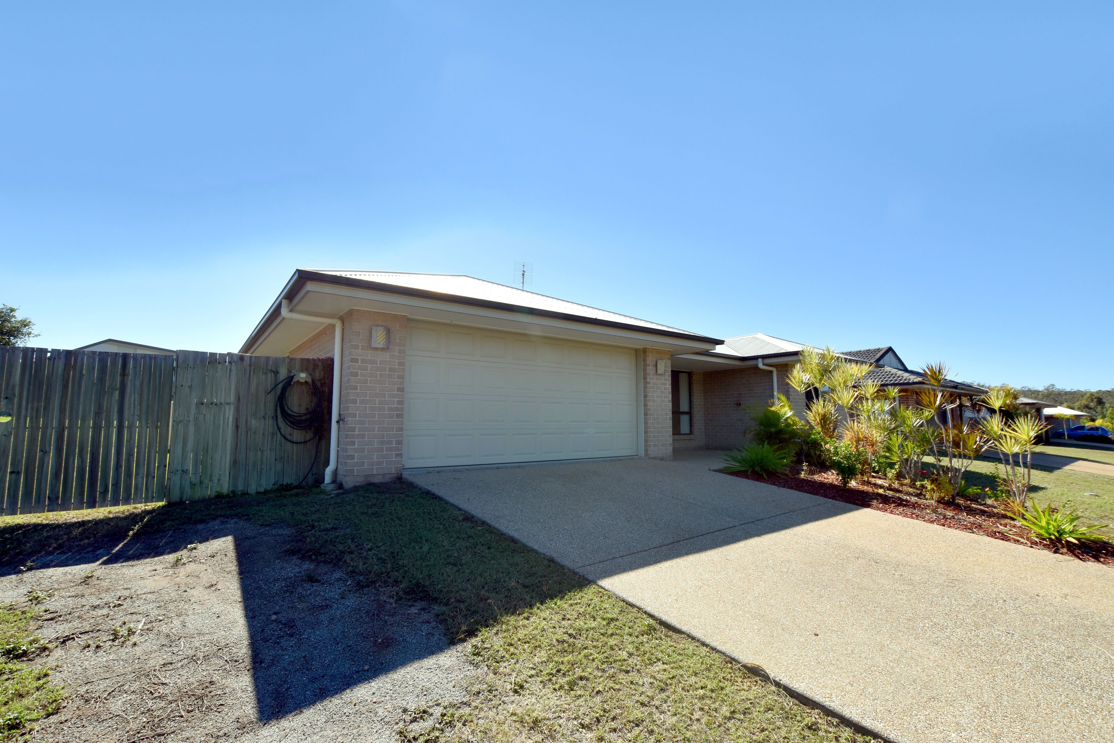45 Briffney Street, Kirkwood, QLD 4680