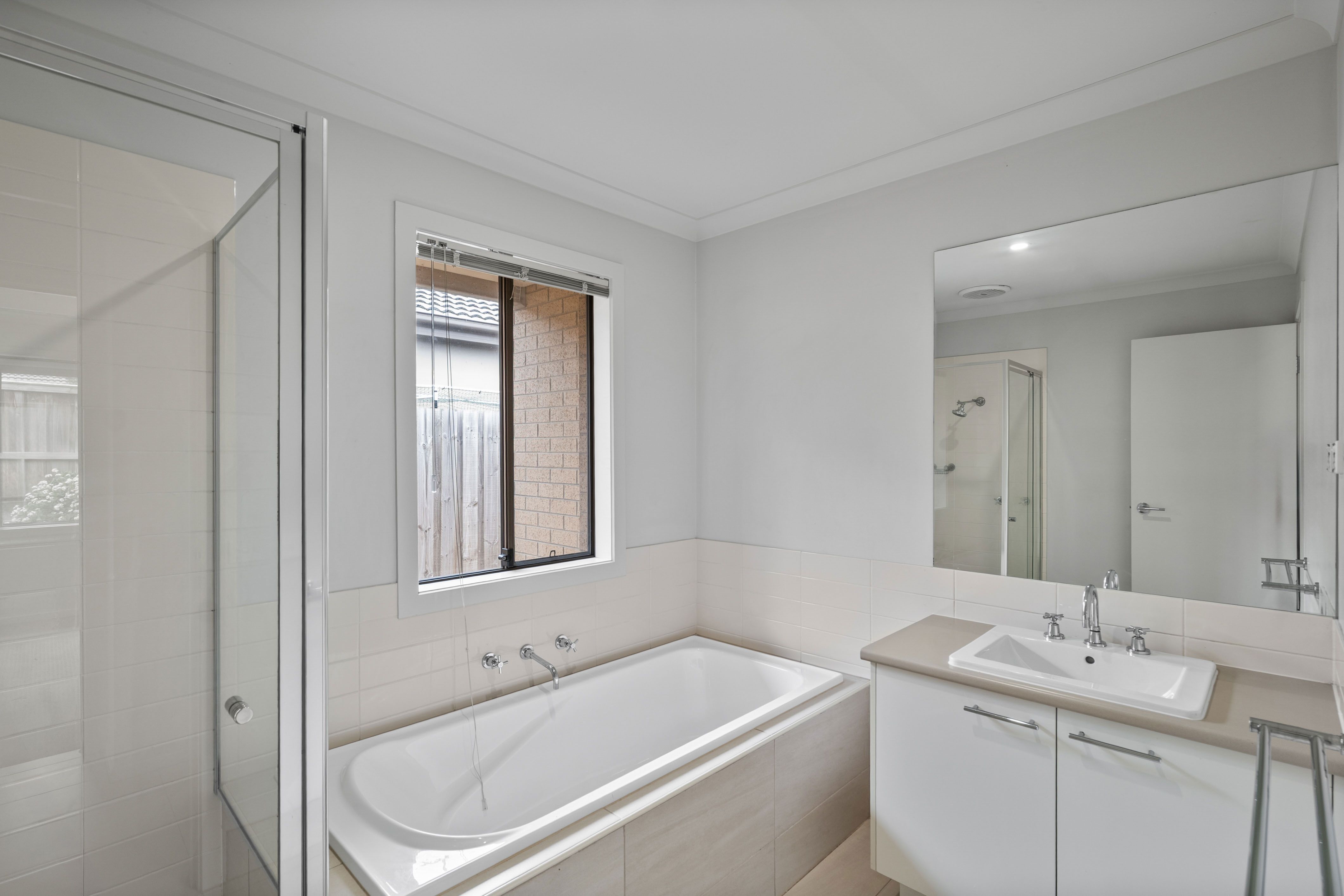 38 Eynesbury View — photo 9 of 12