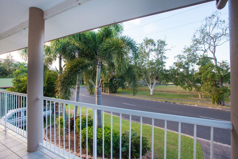 87 Moore Road, Kewarra Beach, QLD 4879