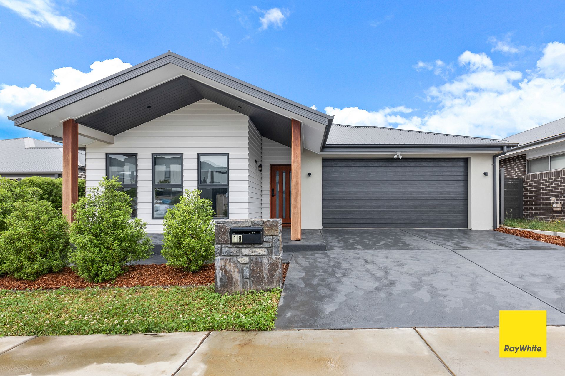 18 Mcfarlane Avenue, Googong, NSW 2620