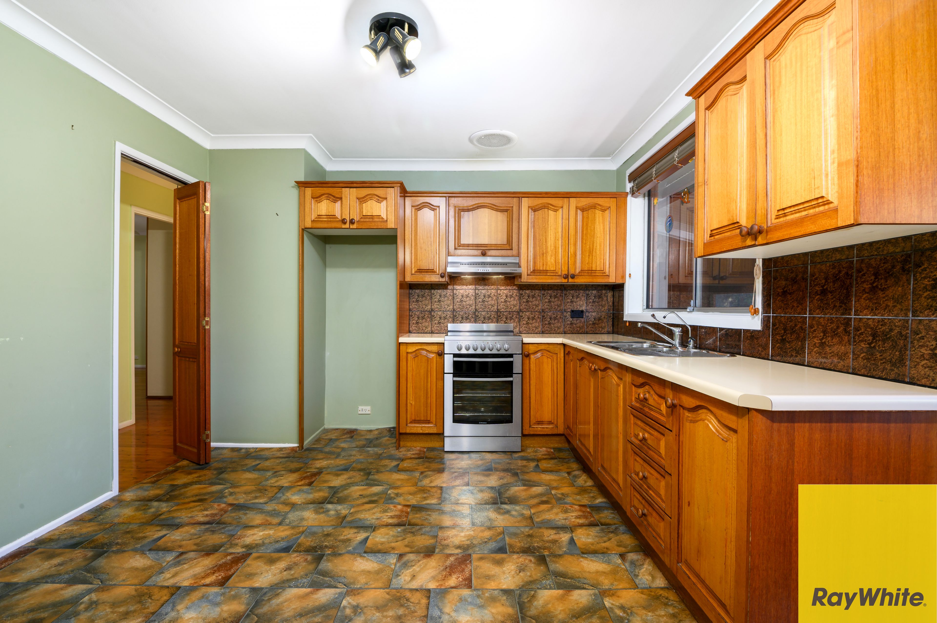 89 College Street, Cambridge Park, NSW 2747