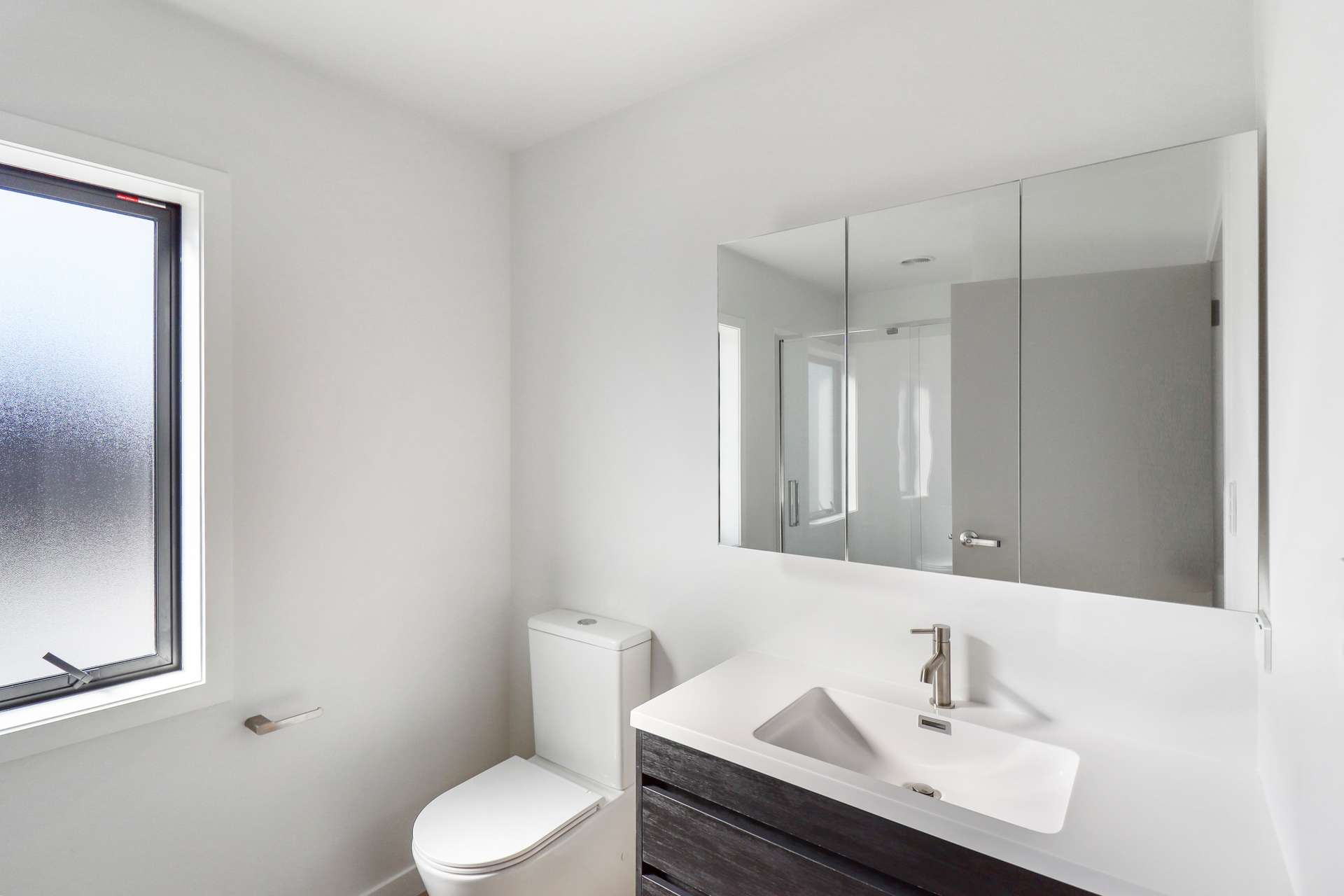 48a Ashton Avenue photo 6