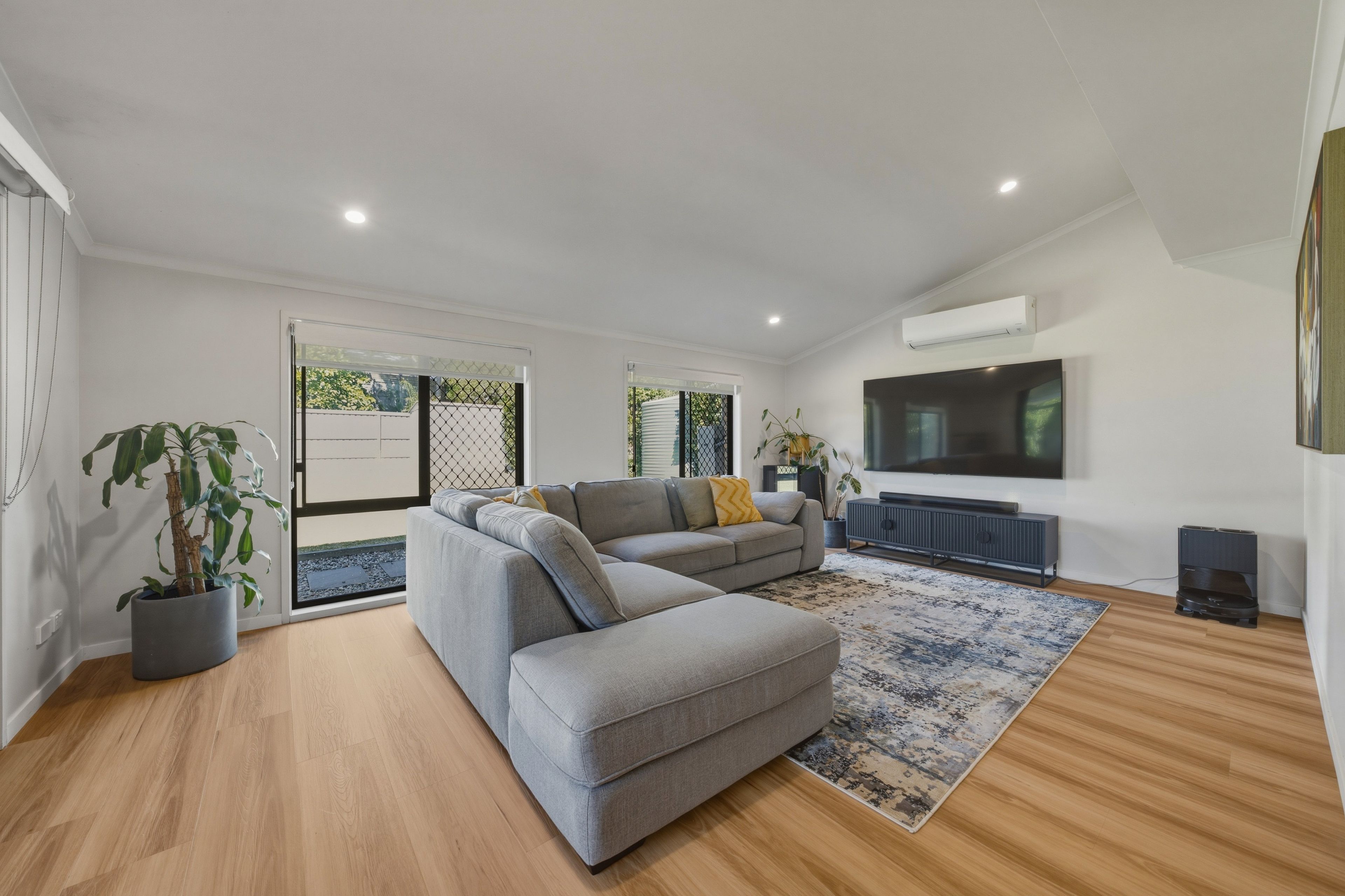 30 Sinatra Crescent — photo 12 of 30