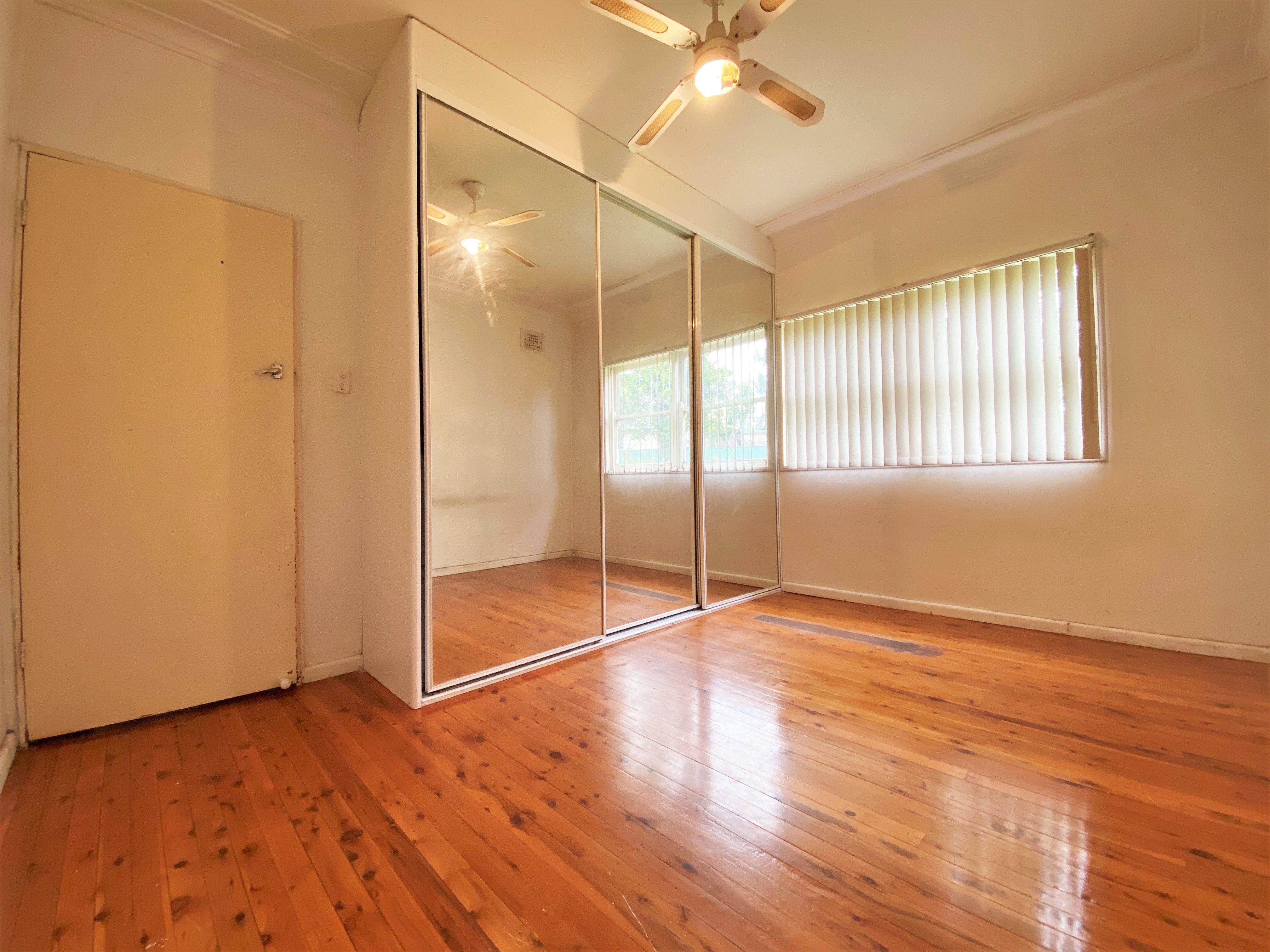5 Lawson Street, Campbelltown, NSW 2560